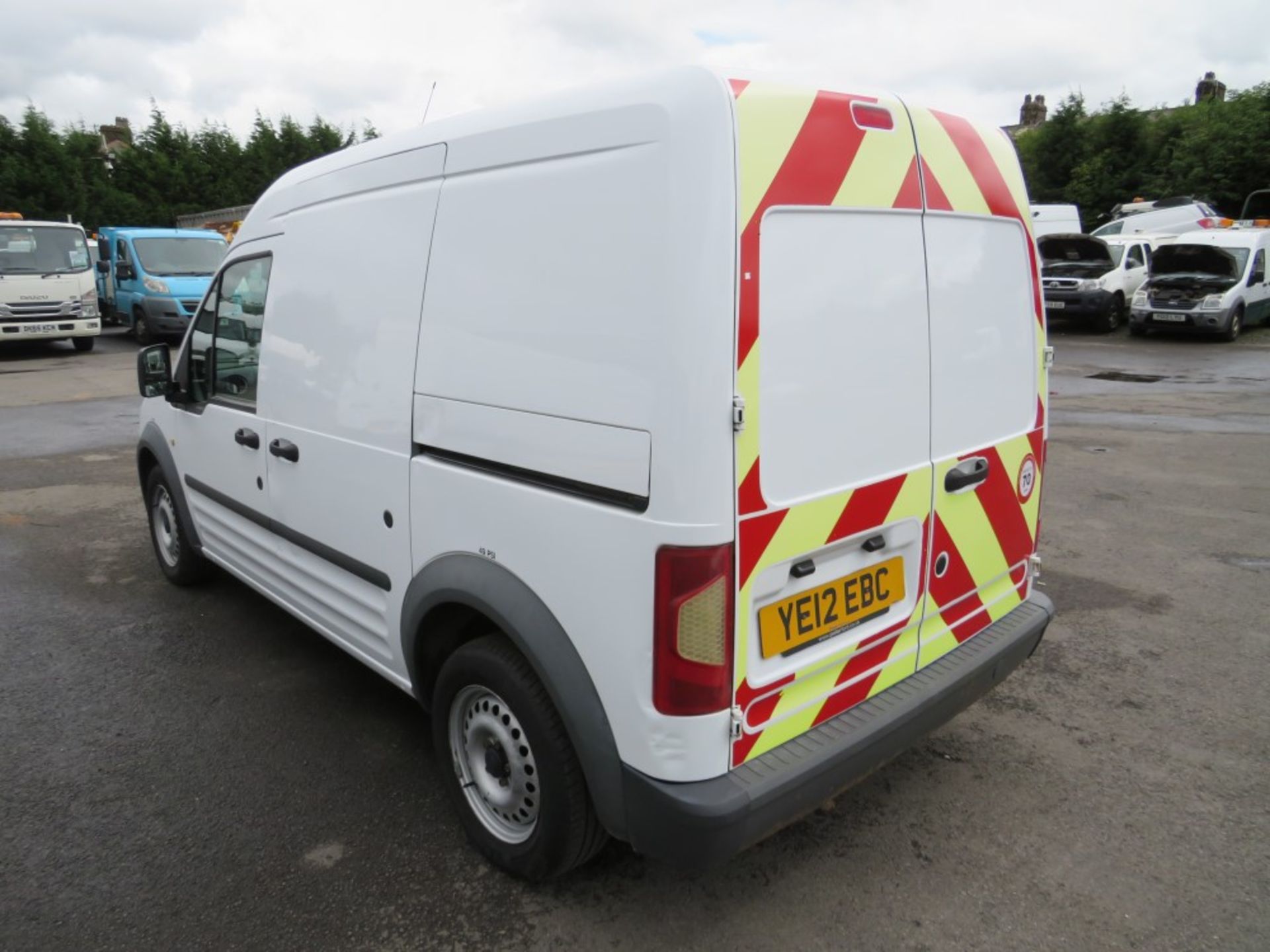 12 reg FORD TRANSIT CONNECT 90 T230, 1ST REG 05/12, TEST 12/20, 109077M, V5 HERE, 1 OWNER FROM - Image 3 of 7