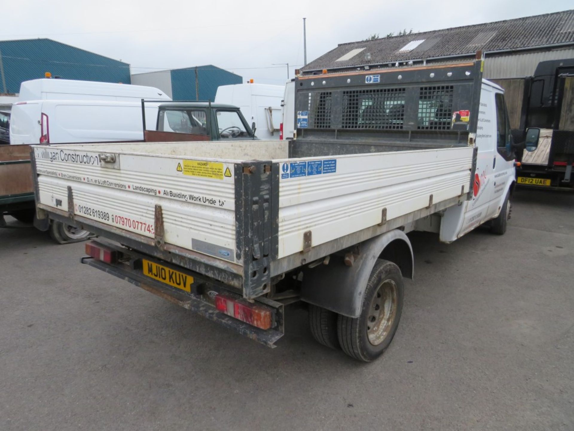 10 reg FORD TRANSIT 100 T350L D/C RWD TIPPER, 1ST REG 06/10, TEST 08/20, 71017M, V5 HERE, 1 FORMER - Image 4 of 5