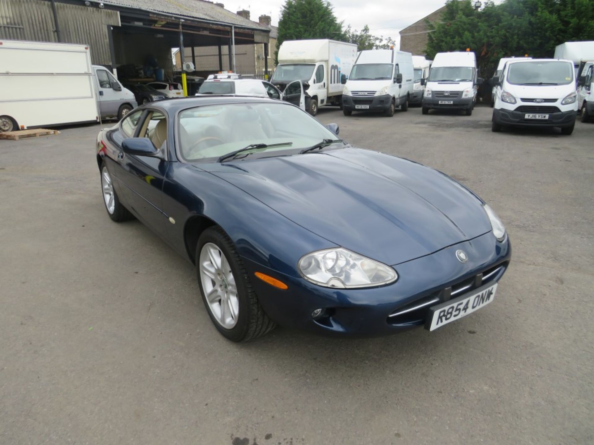 R reg JAGUAR XK8 COUPE AUTO, 1ST REG 06/98, TEST 02/21, 111551M, V5 HERE, 5 FORMER KEEPERS [NO VAT]