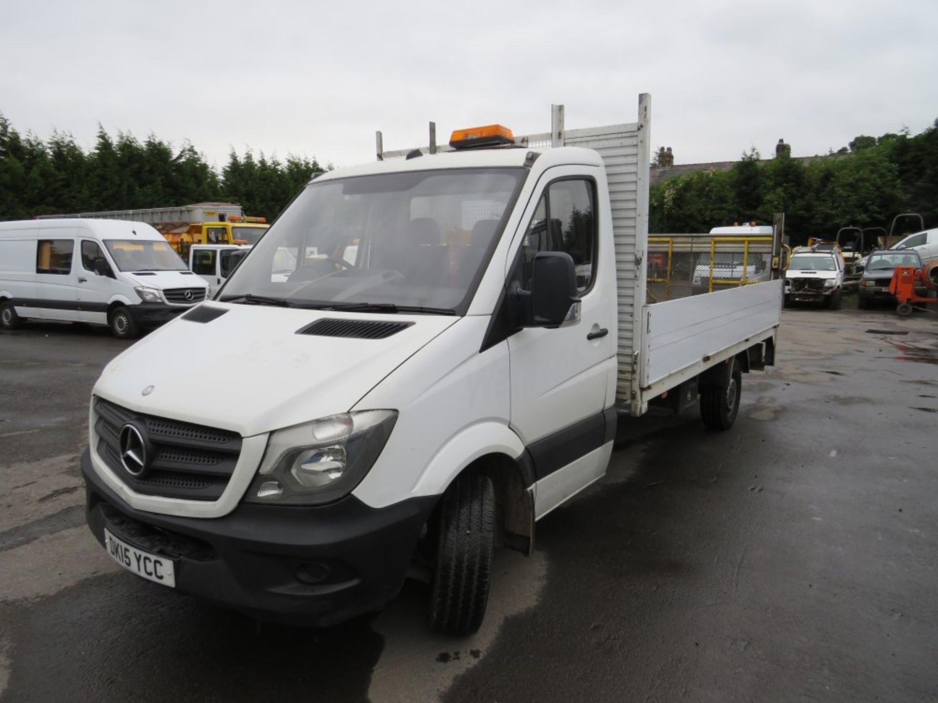 15 reg MERCEDES SPRINTER 313 CDI DROPSIDE, 1ST REG 05/15, TEST 05/21, 142319M, V5 HERE, 1 OWNER FROM - Image 2 of 5