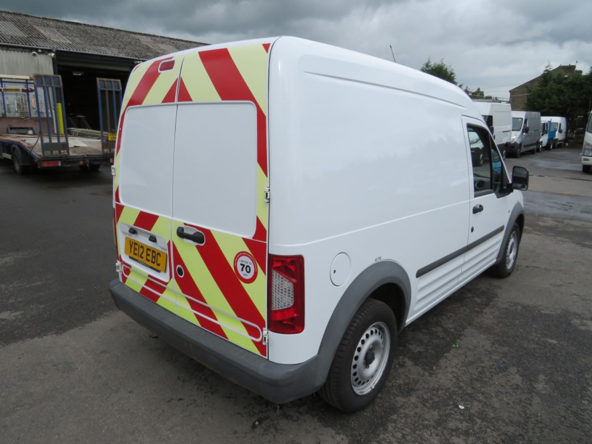 12 reg FORD TRANSIT CONNECT 90 T230, 1ST REG 05/12, TEST 12/20, 109077M, V5 HERE, 1 OWNER FROM - Image 4 of 7