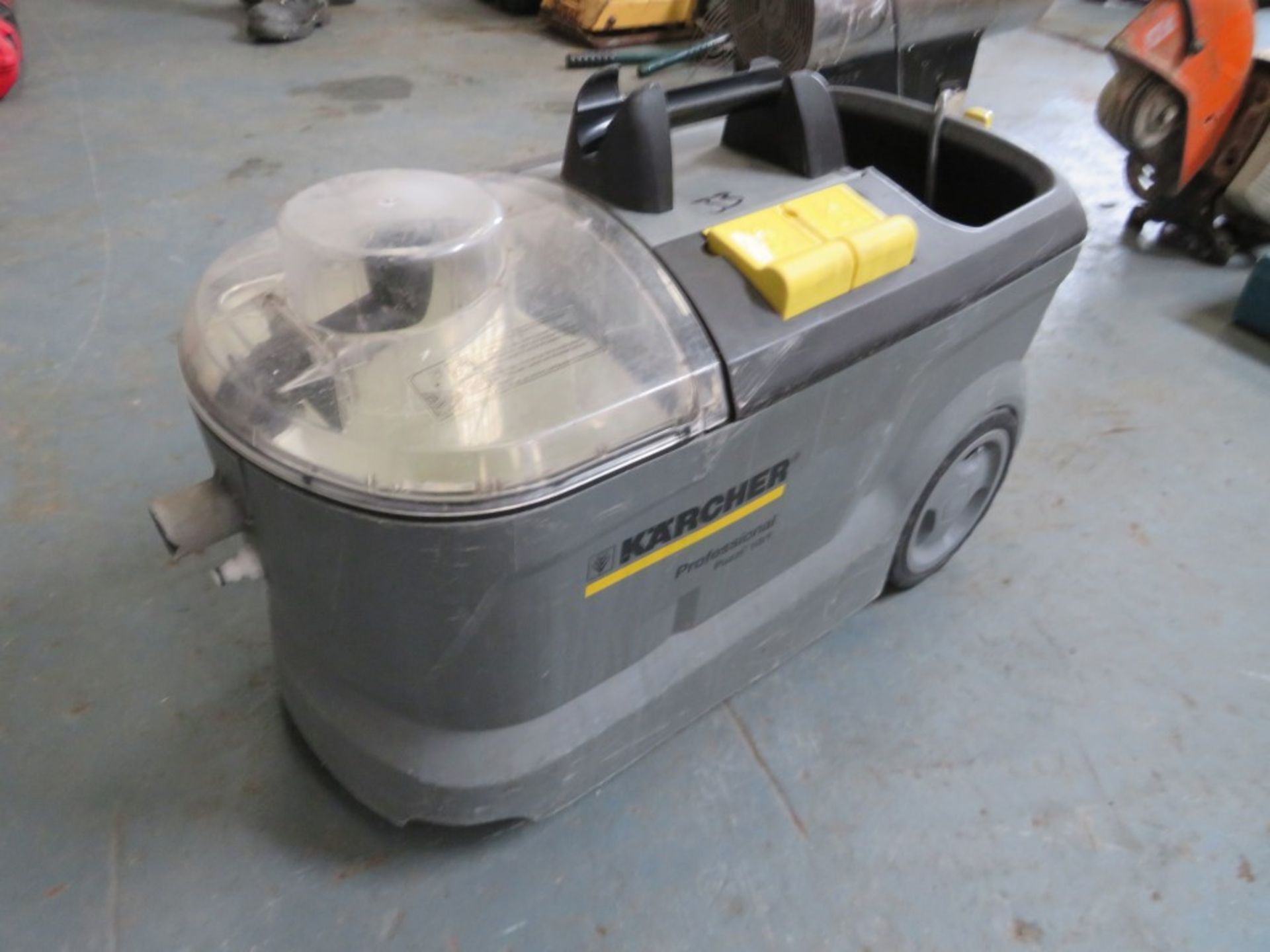 240v INDUSTRIAL CARPET CLEANER (DIRECT HIRE Co) [+ VAT]