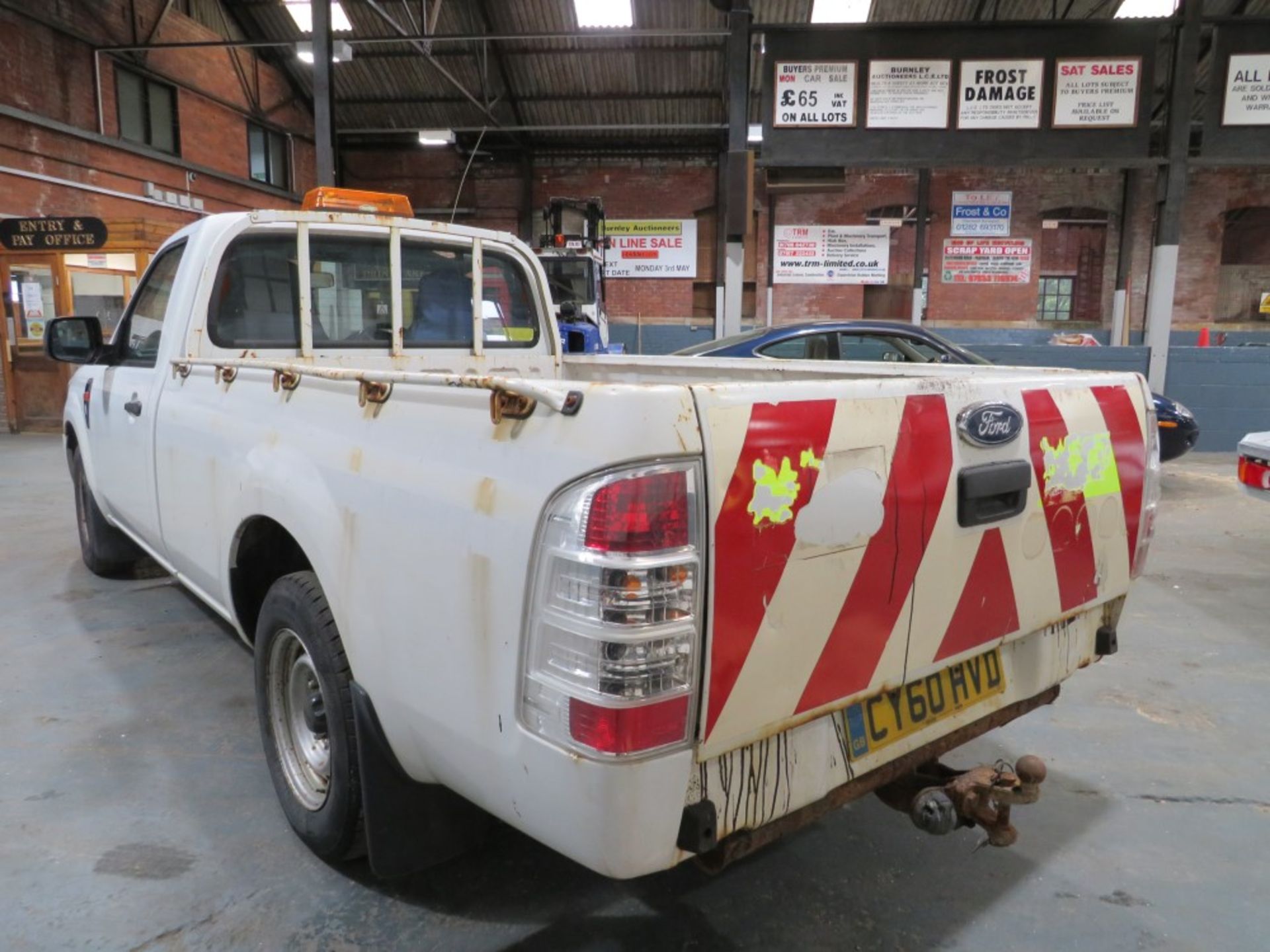 60 reg FORD RANGER XL 4 X 2 TDCI PICKUP (DIRECT COUNCIL) 1ST REG 01/11, TEST 01/21, 61782M - Image 3 of 5