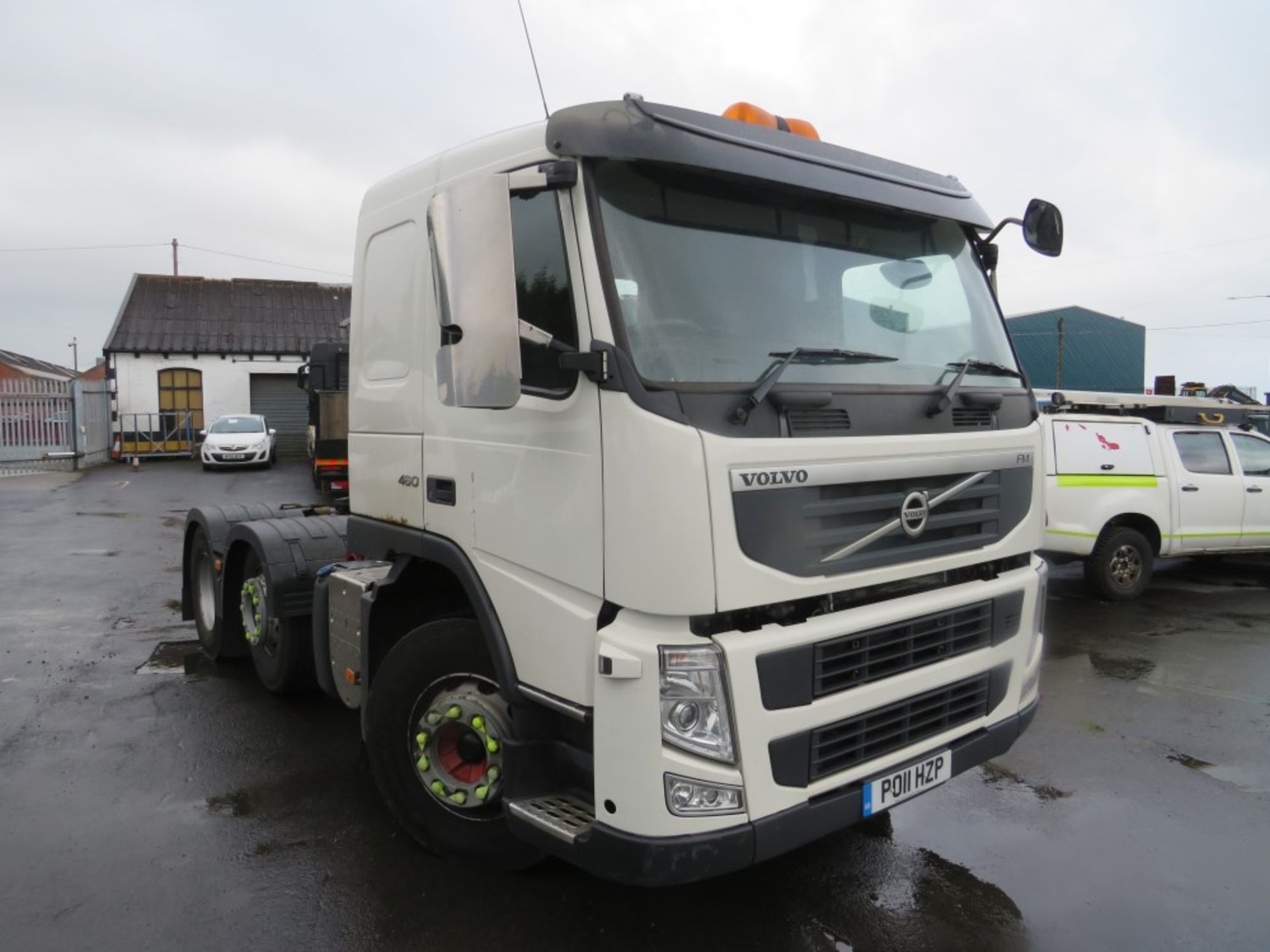 11 reg VOLVO FM460 TRACTOR UNIT (DIRECT UNITED UTILITIES WATER) 1ST REG 07/11, TEST 03/21, 386572KM,