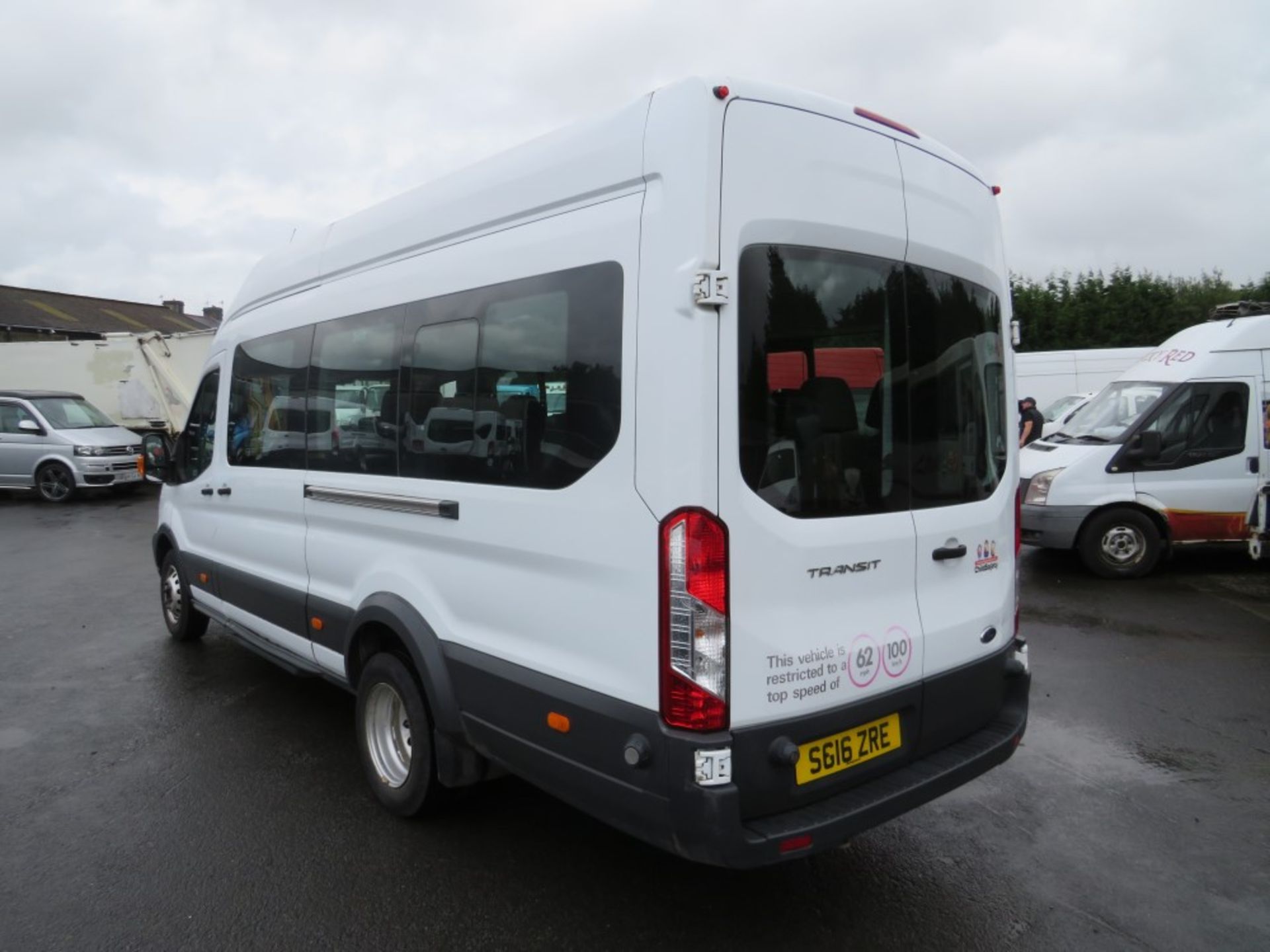 16 reg FORD TRANSIT 460 ECONETIC TECH MINIBUS, 1ST REG 03/16, TEST 05/21, 44047KM WARRANTED, V5 - Image 3 of 6