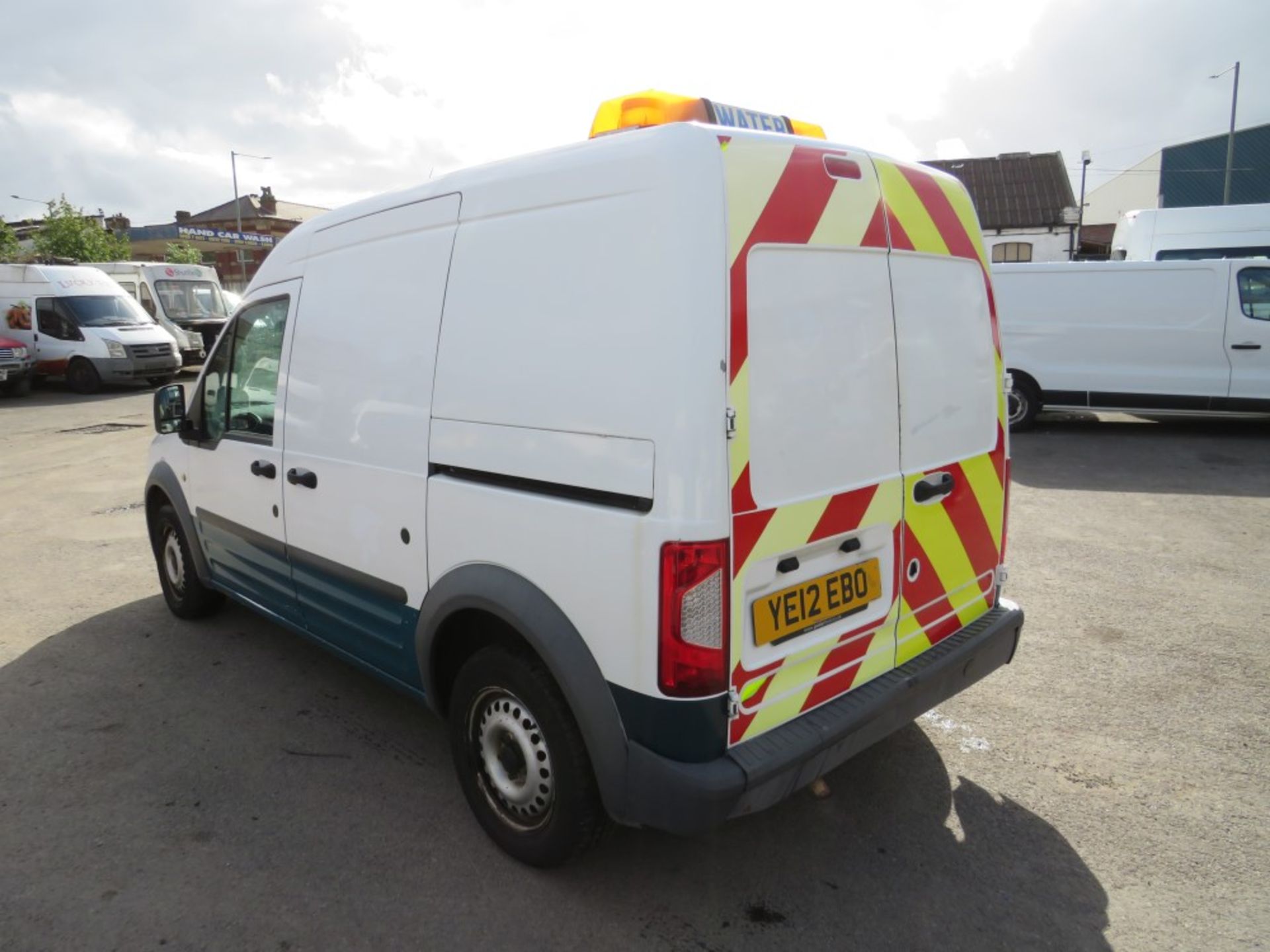 12 reg FORD TRANSIT CONNECT 90 T230 (DIRECT UNITED UTILITIES WATER) 1ST REG 07/12, TEST 11/20, V5 - Image 3 of 6