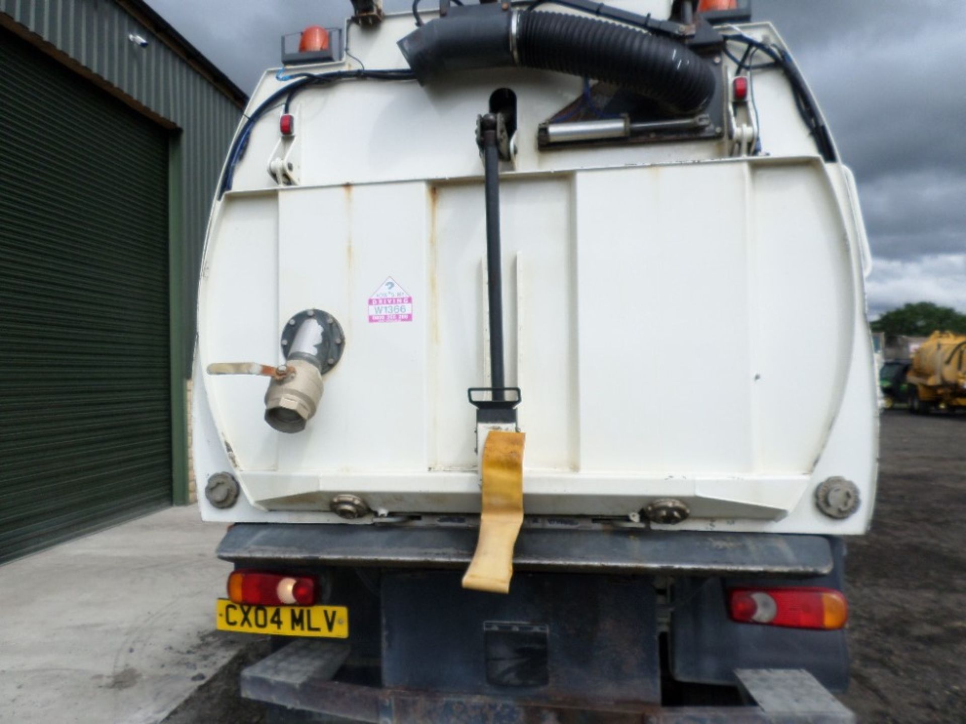 04 reg DAF LF 55.160 JOHNSON SWEEPER (LOCATION SHEFFIELD) 1ST REG 04/04, 93408M, V5 HERE, 2 FORMER - Image 4 of 15