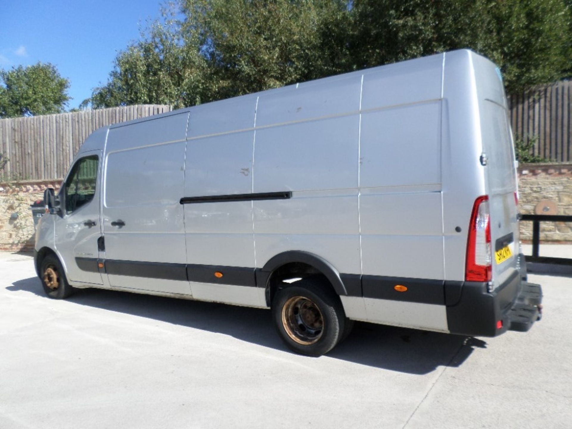 12 reg RENAULT MASTER LM35 DCI 150 XLWB (LOCATION SHEFFIELD) 1ST REG 05/12, 116492M, V5 HERE [+ VAT] - Image 4 of 5