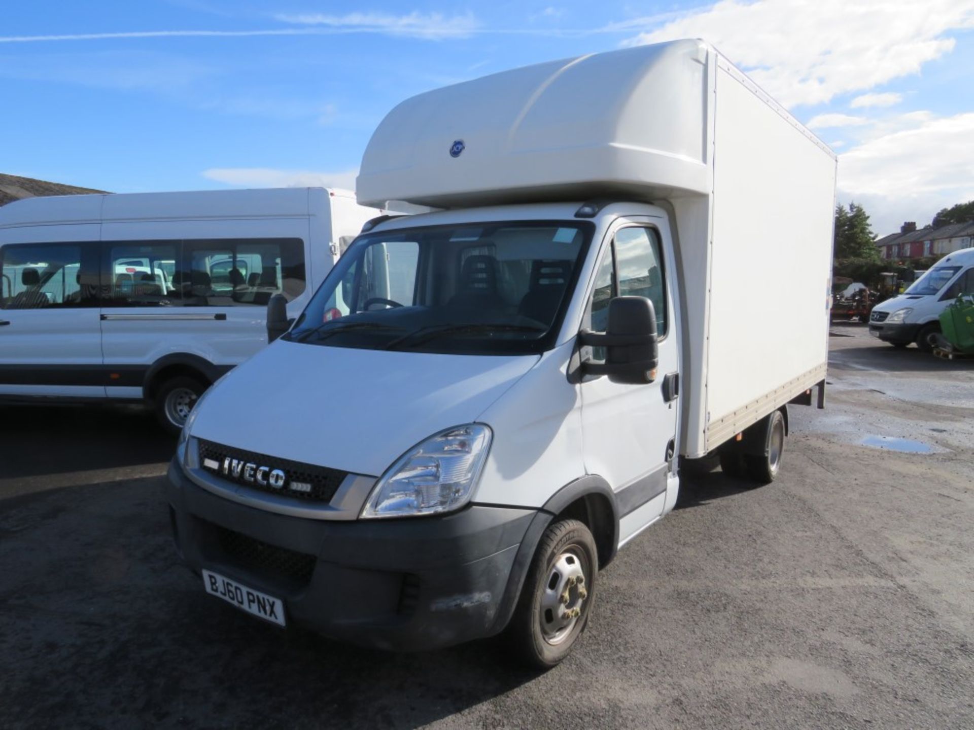 60 reg IVECO 35C13 LWB LUTON BOX VAN C/W TAIL LIFT, 1ST REG 10/10, TEST 09/21, 124124M WARRANTED, V5 - Image 2 of 6