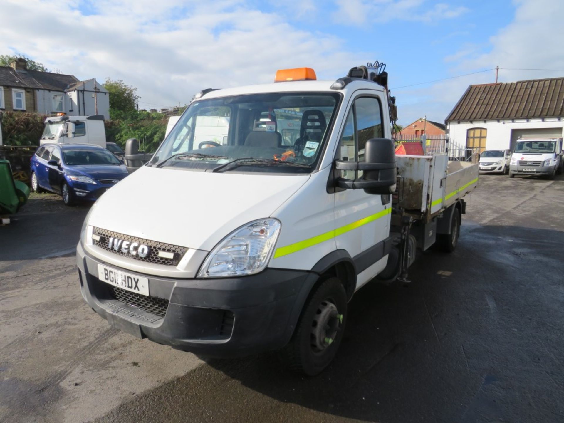 11 reg IVECO DAILY 70C18 TIPPER C/W HIAB CRANE & GRAB (DIRECT COUNCIL) 1ST REG 05/11, TEST 10/20, - Image 2 of 5