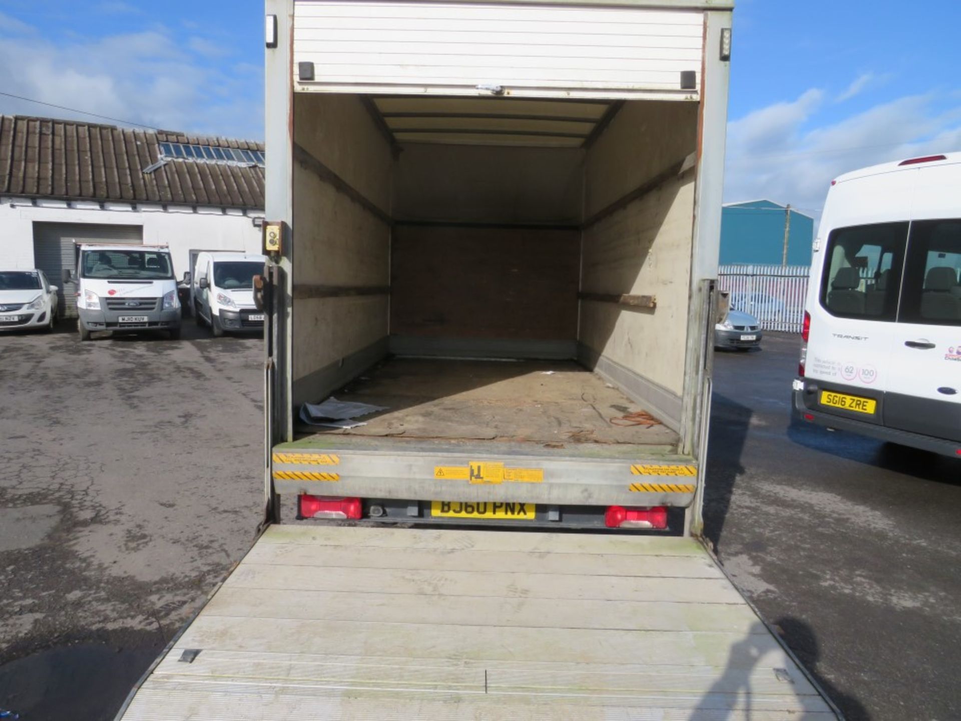 60 reg IVECO 35C13 LWB LUTON BOX VAN C/W TAIL LIFT, 1ST REG 10/10, TEST 09/21, 124124M WARRANTED, V5 - Image 5 of 6