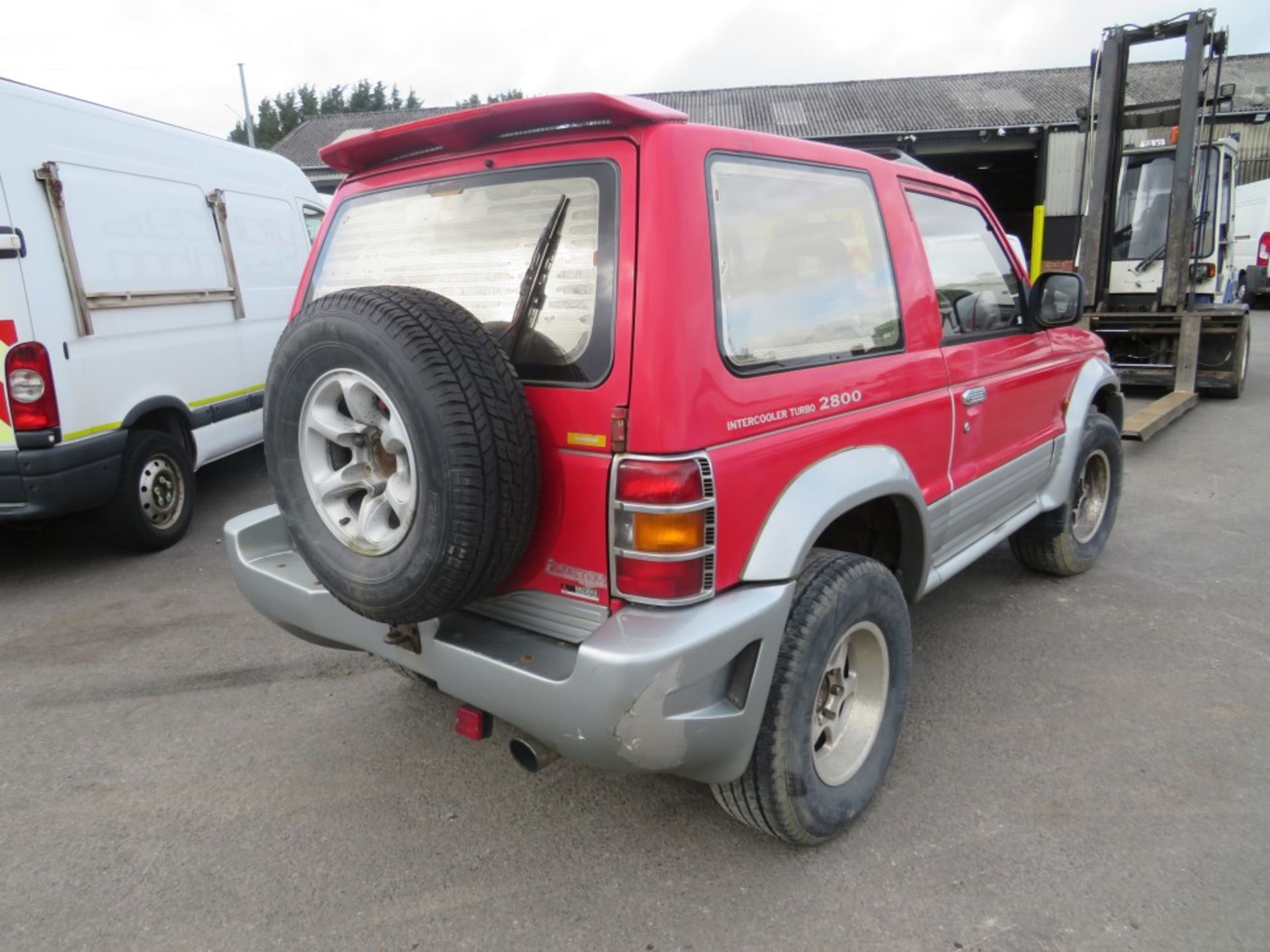 N reg MITSUBISHI SHOGUN PAJERO, 1ST REG 07/02, MANUFACTURED 1995, 116378M NOT WARRANTED, V5 HERE, - Image 4 of 5