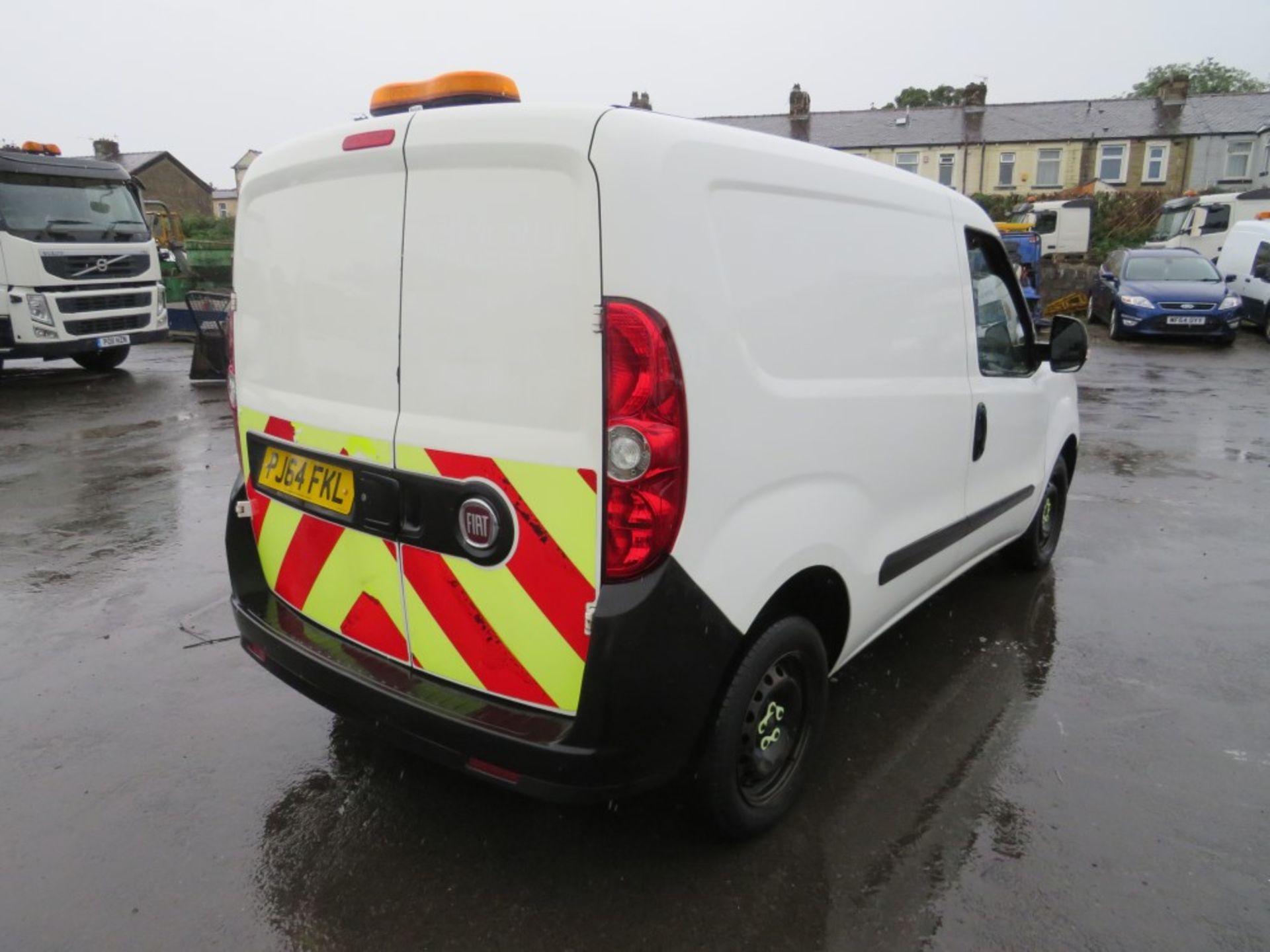 64 reg FIAT DOBLO 16V MULTIJET (DIRECT ELECTRICITY NW) 1ST REG 12/14, TEST 12/20, 67675M, V5 HERE, 1 - Image 4 of 6