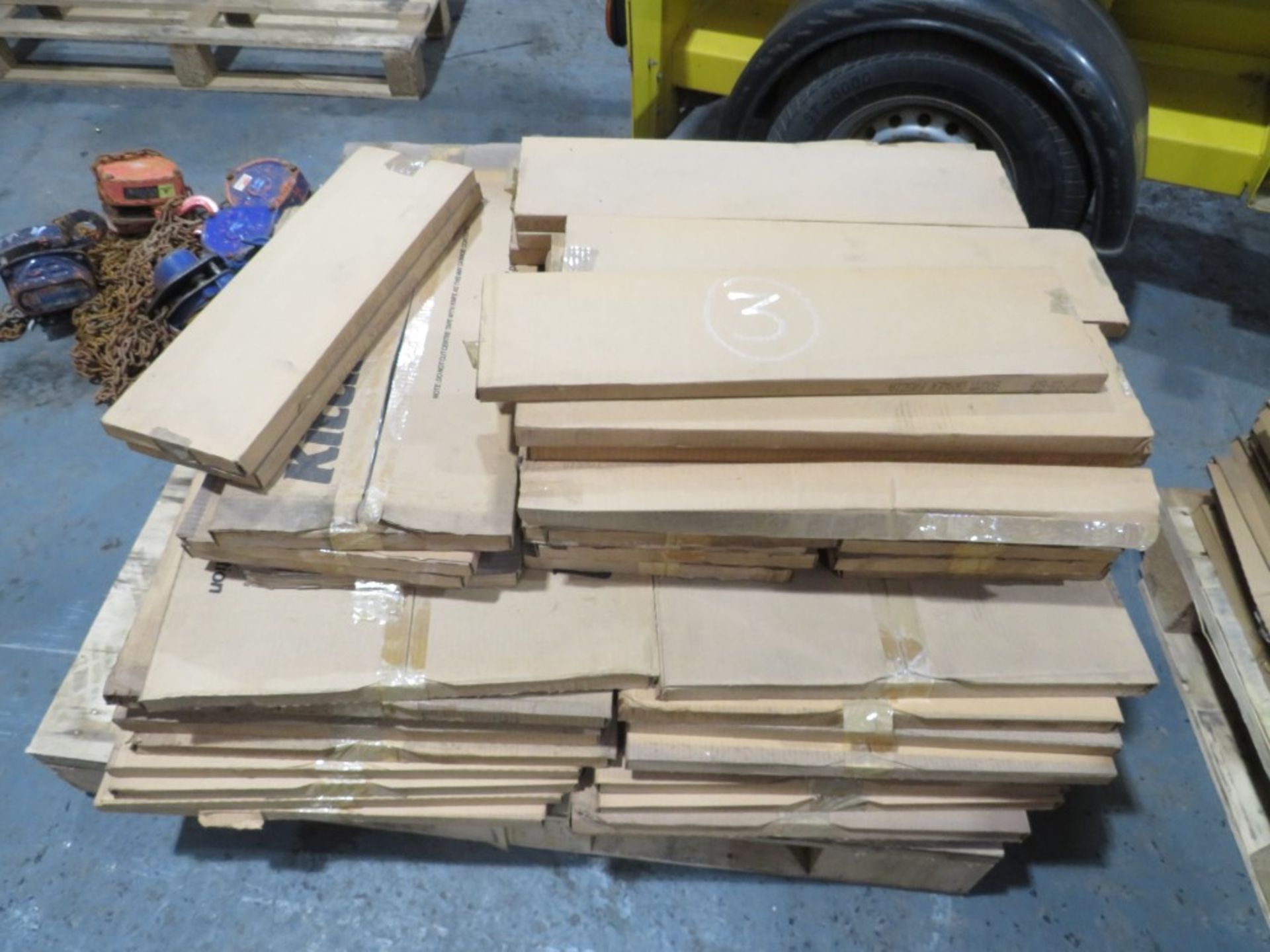 PALLET OF KITCHEN DOORS & DRAWERS (3) [NO VAT]