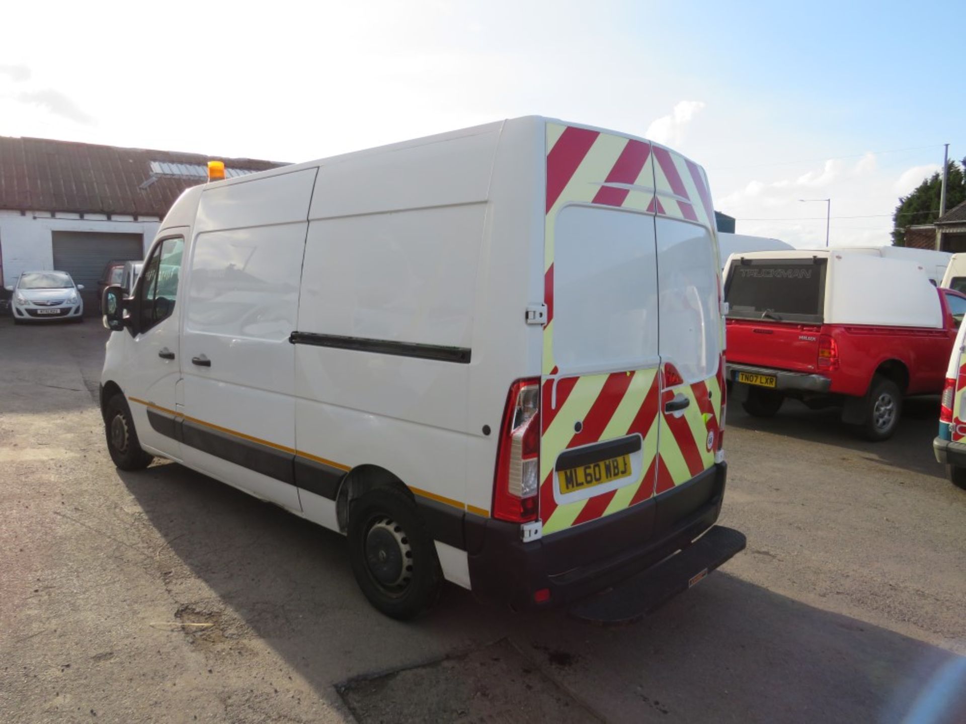 60 reg VAUXHALL MOVANO F3500 L2H2 CDTI 100 (DIRECT UNITED UTILITIES WATER) 1ST REG 10/10, TEST 08/ - Image 3 of 5