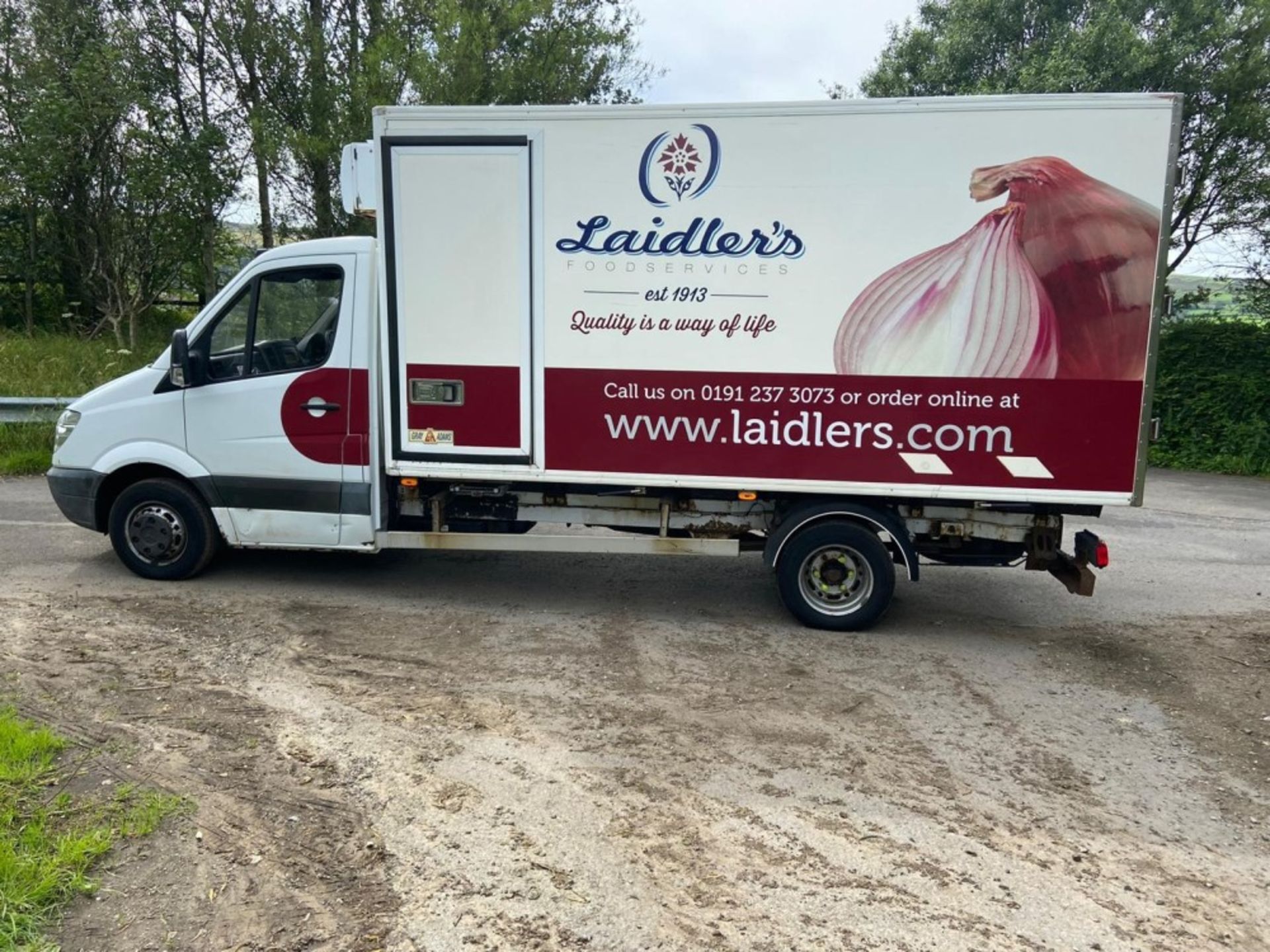 60 reg MERCEDES SPRINTER 516 CDI FRIDGE VAN (LOCATION RAMSBOTTOM) 1ST REG 10/10, TEST 10/20, - Image 2 of 6