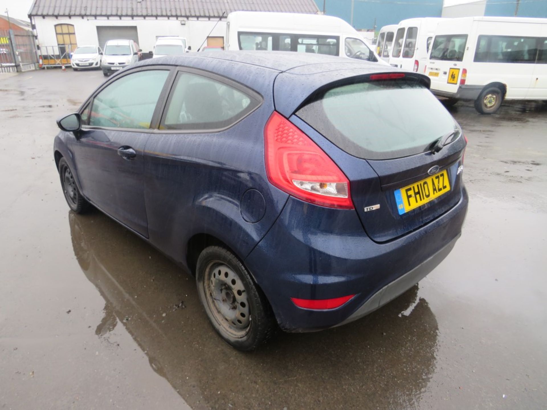 10 reg FORD FIESTA EDGE TDCI 68 HATCHBACK (DIRECT COUNCIL) 1ST REG 07/10, TEST 07/21, 115342M, V5 - Image 3 of 5