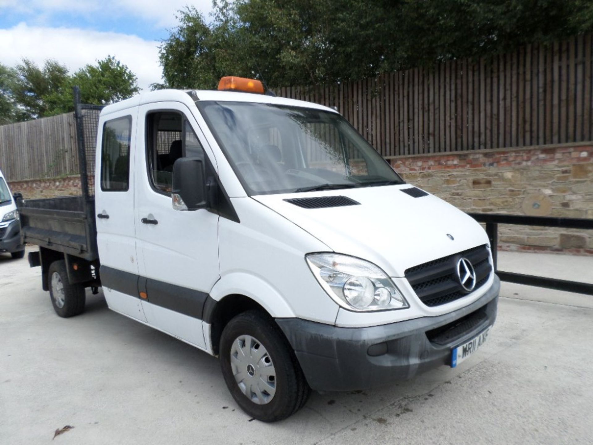 11 reg MERCEDES SPRINTER 313 CDI D/CAB TIPPER (LOCATION SHEFFIELD) 1ST REG 05/11, 67838M, V5 HERE, 1