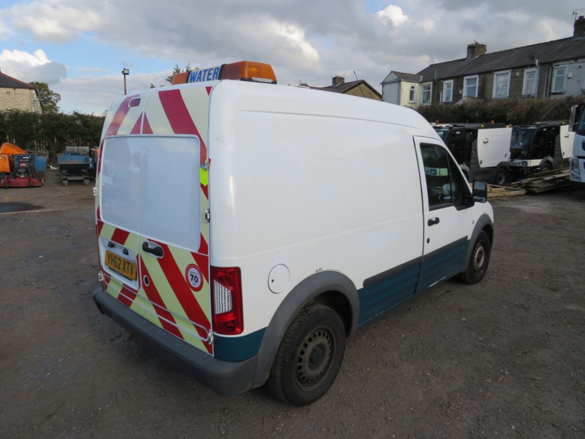 62 reg FORD TRANSIT CONNECT 90 T230 (DIRECT UNITED UTILITIES WATER) 1ST REG 12/12, V5 HERE, 1 - Image 4 of 6