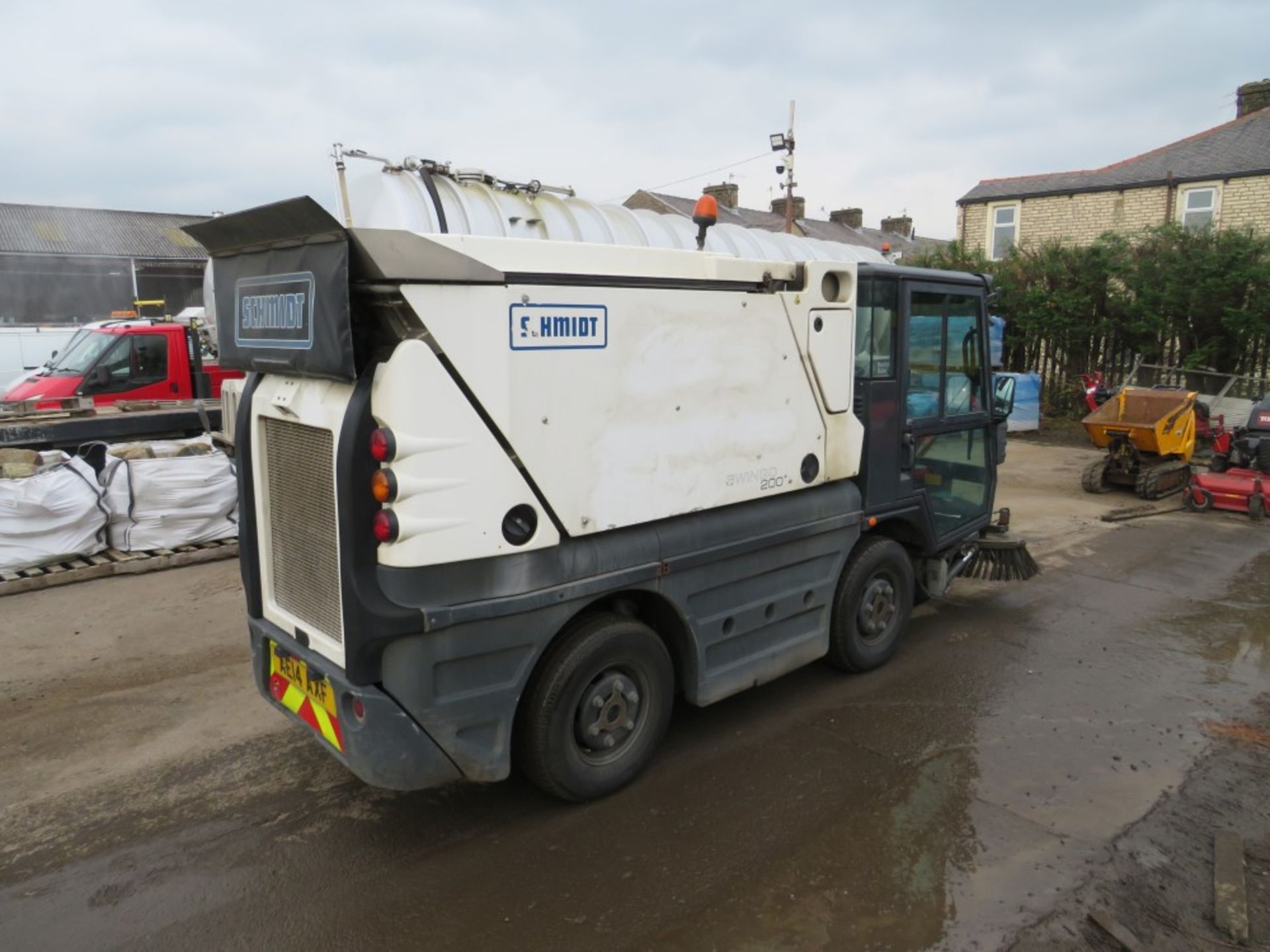 14 reg SCHMIDT SWEEPER (DIRECT COUNCIL) 1ST REG 07/14, V5 HERE, 1 OWNER FROM NEW [+ VAT] - Image 4 of 6