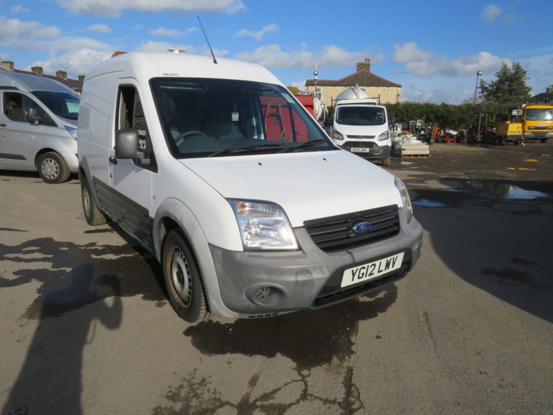 12 reg FORD TRANSIT CONNECT 90 T230 (DIRECT UNITED UTILITIES WATER) 1ST REG 03/12, TEST [+ VAT]