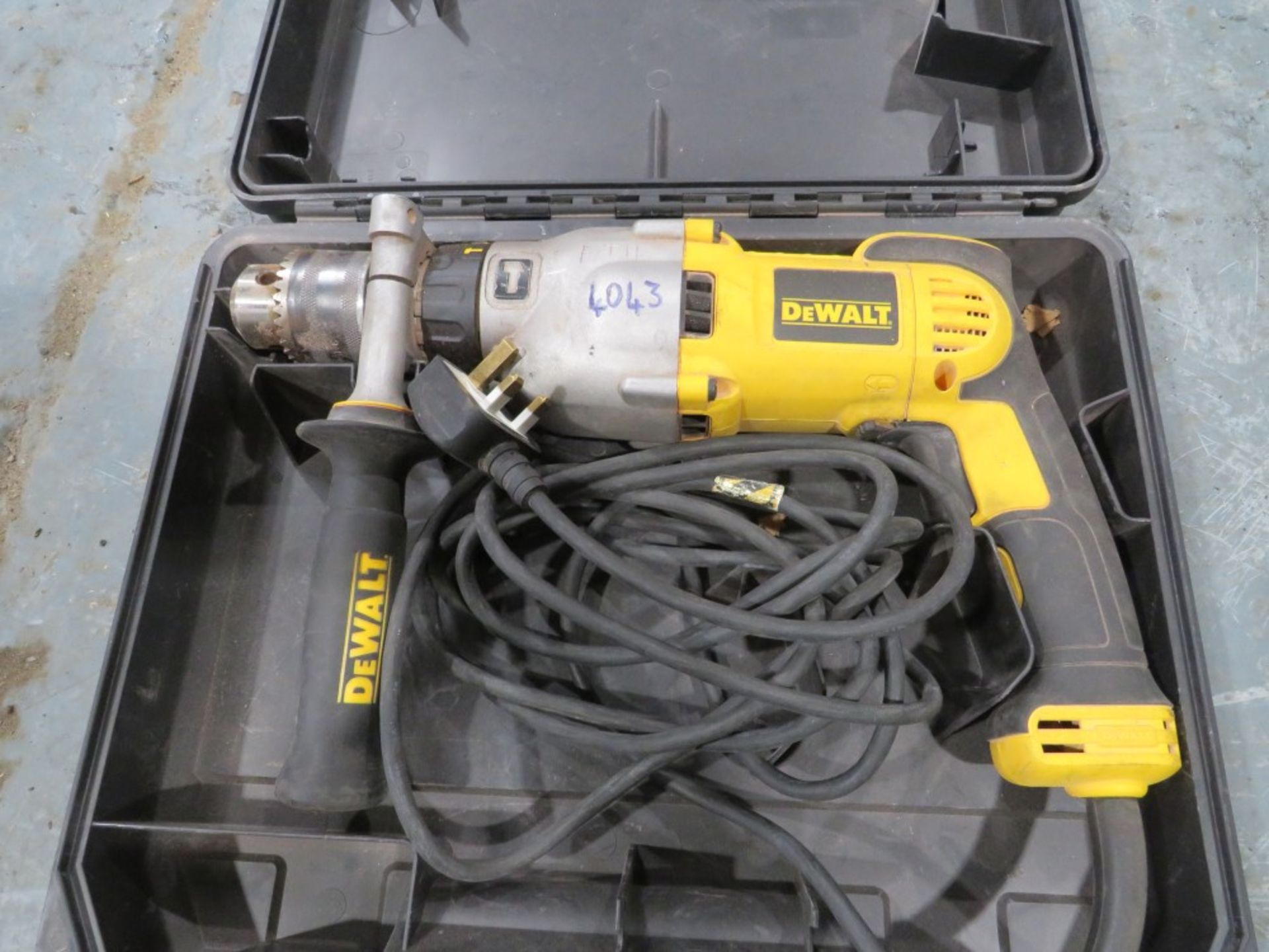 30MM 240V SDS HAMMER DRILL (DIRECT HIRE CO) [+ VAT]