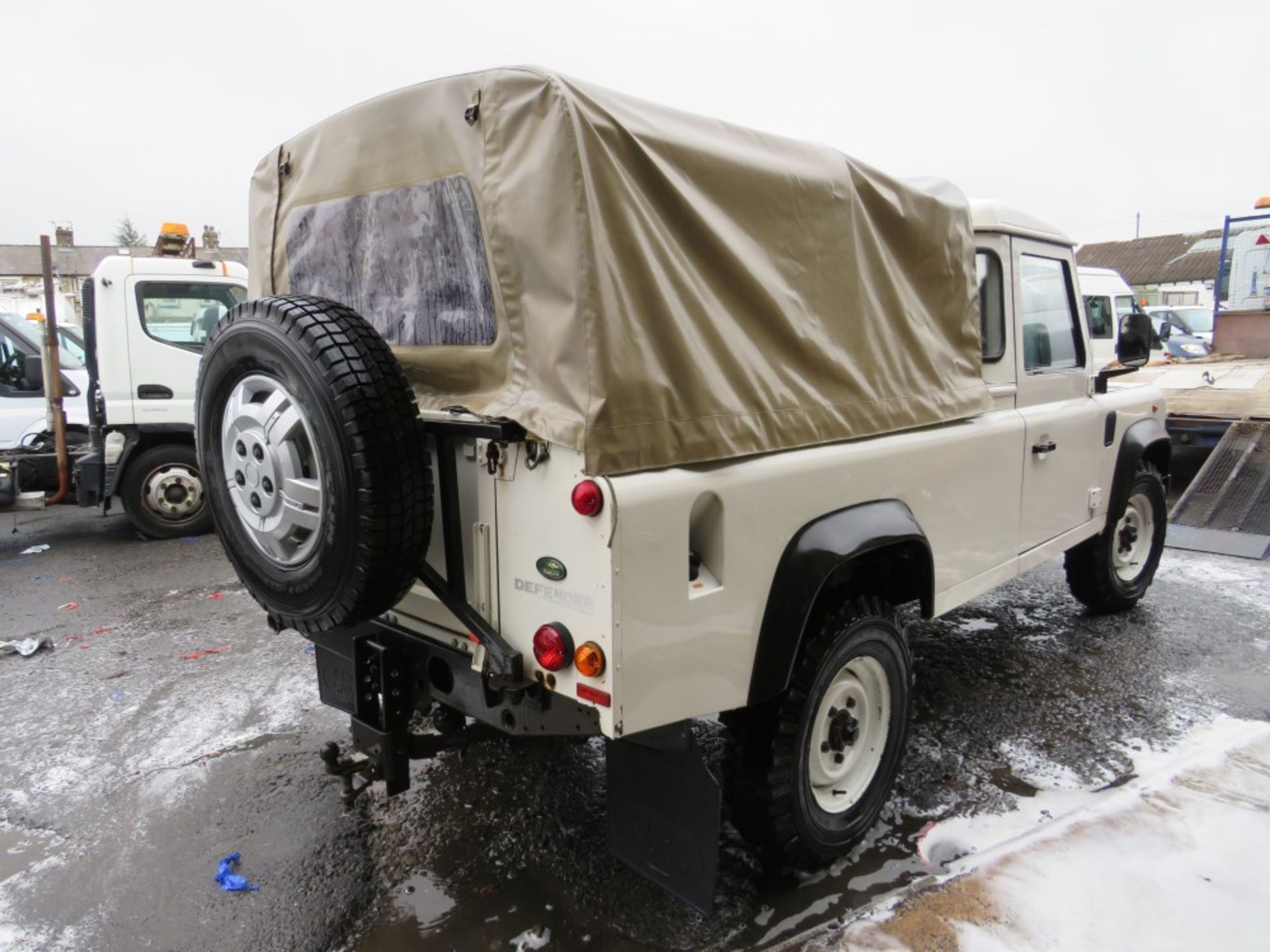 58 reg LAND ROVER DEFENDER 110 S/C PICKUP (DIRECT COUNCIL) 1ST REG 10/08, 67183M [+ VAT] - Image 4 of 5