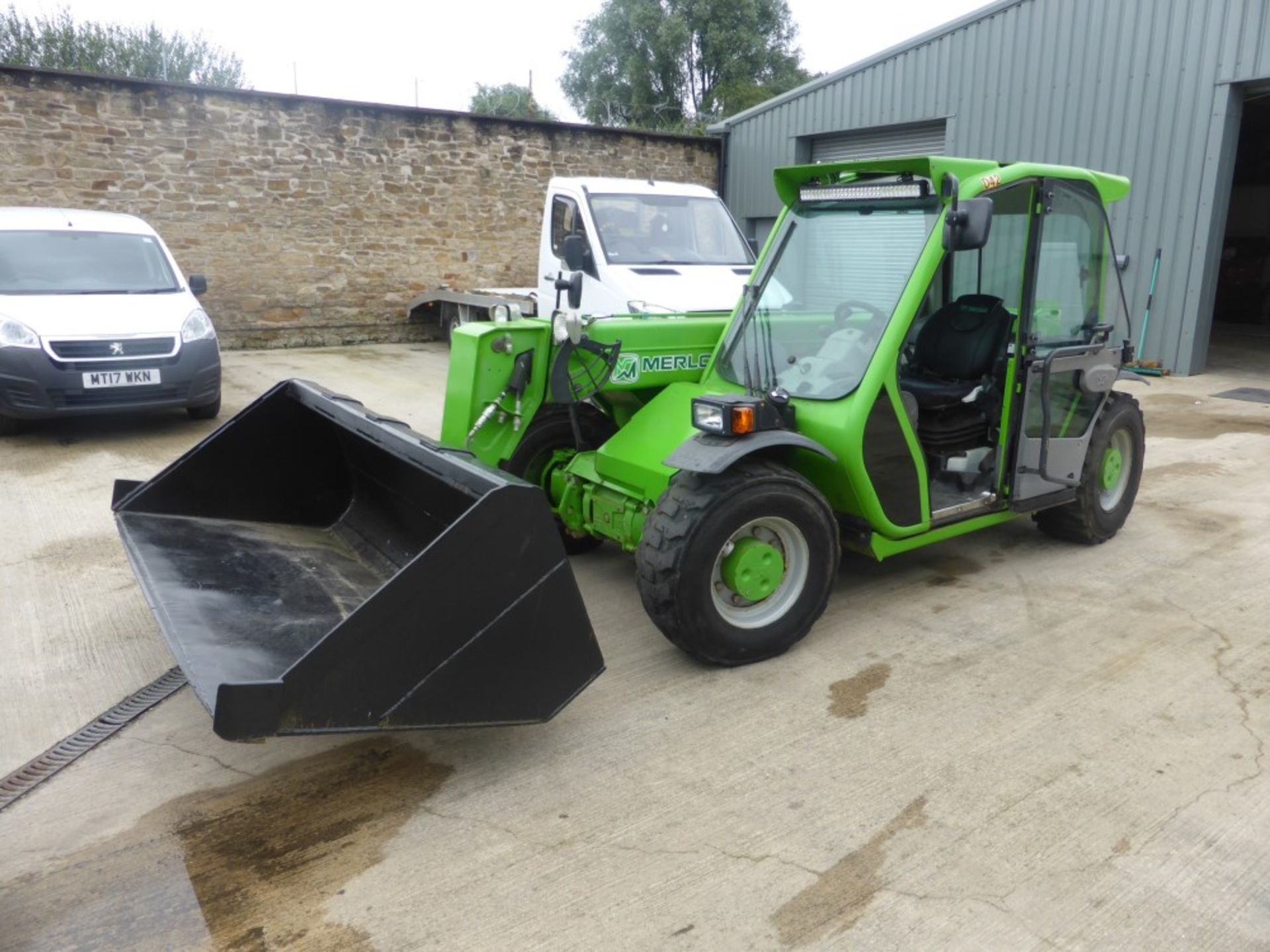 2012 MERLO P25.6 TELEHANDLER C/W BUCKET & FORKS (LOCATION PADIHAM) 2200 HOURS (RING FOR COLLECTION