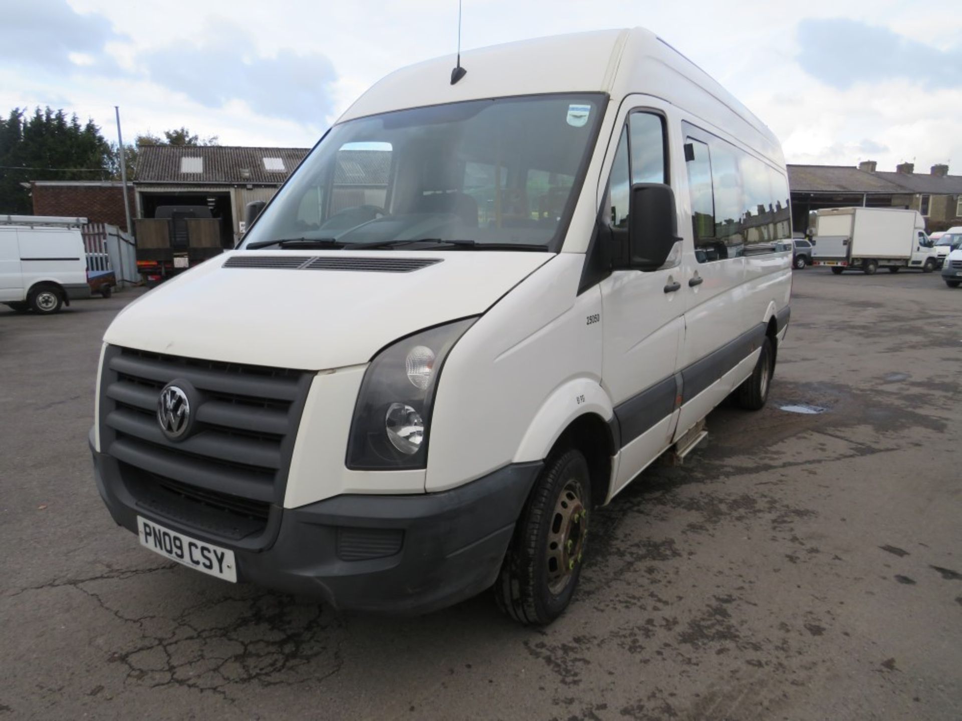 09 reg VW CRAFTER CR50 LWB MINIBUS (DIRECT COUNCIL) 1ST REG 03/09, 149168M, V5 HERE [+ VAT] - Image 2 of 6