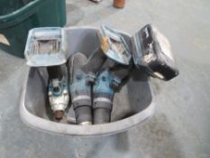 BOX OF MAKITA CORDLESS POWER TOOLS [NO VAT]