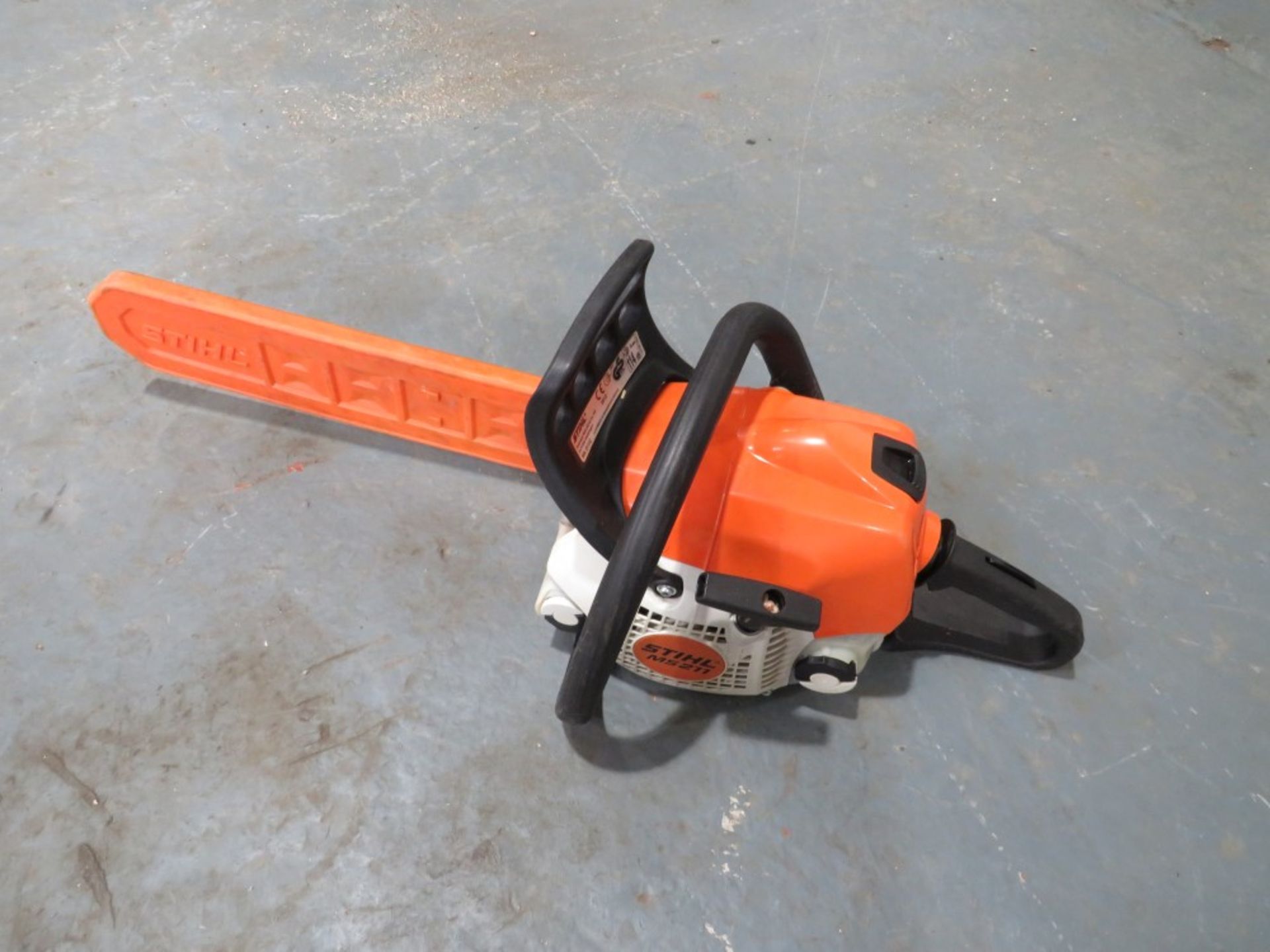 STIHL 211 CHAINSAW [NO VAT]