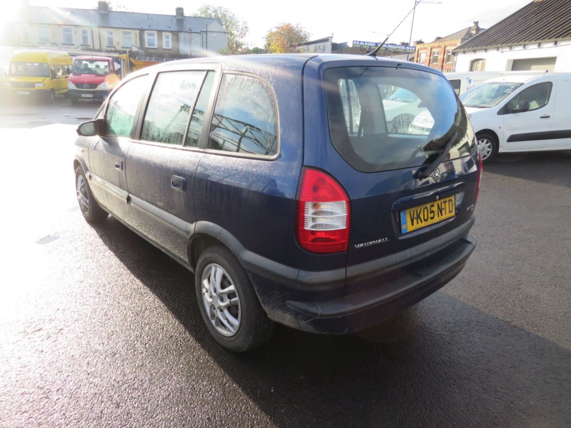 05 reg VAUXHALL ZAFIRA DESIGN, 1ST REG 05/05, TEST 03/21, 117260M, V5 HERE, 4 FORMER KEEPERS [NO - Image 3 of 5