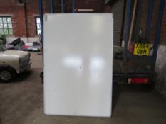 10' X 4' WHITE DISPLAY BOARD & 6' X 4' WHITE DISPLAY BOARD [NO VAT]