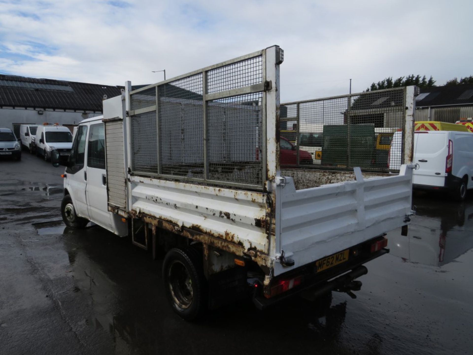 62 reg FORD TRANSIT 100 T350L D/C RWD TIPPER (DIRECT COUNCIL), 1ST REG 10/12, TEST 10/21, 52795M, V5 - Image 3 of 5