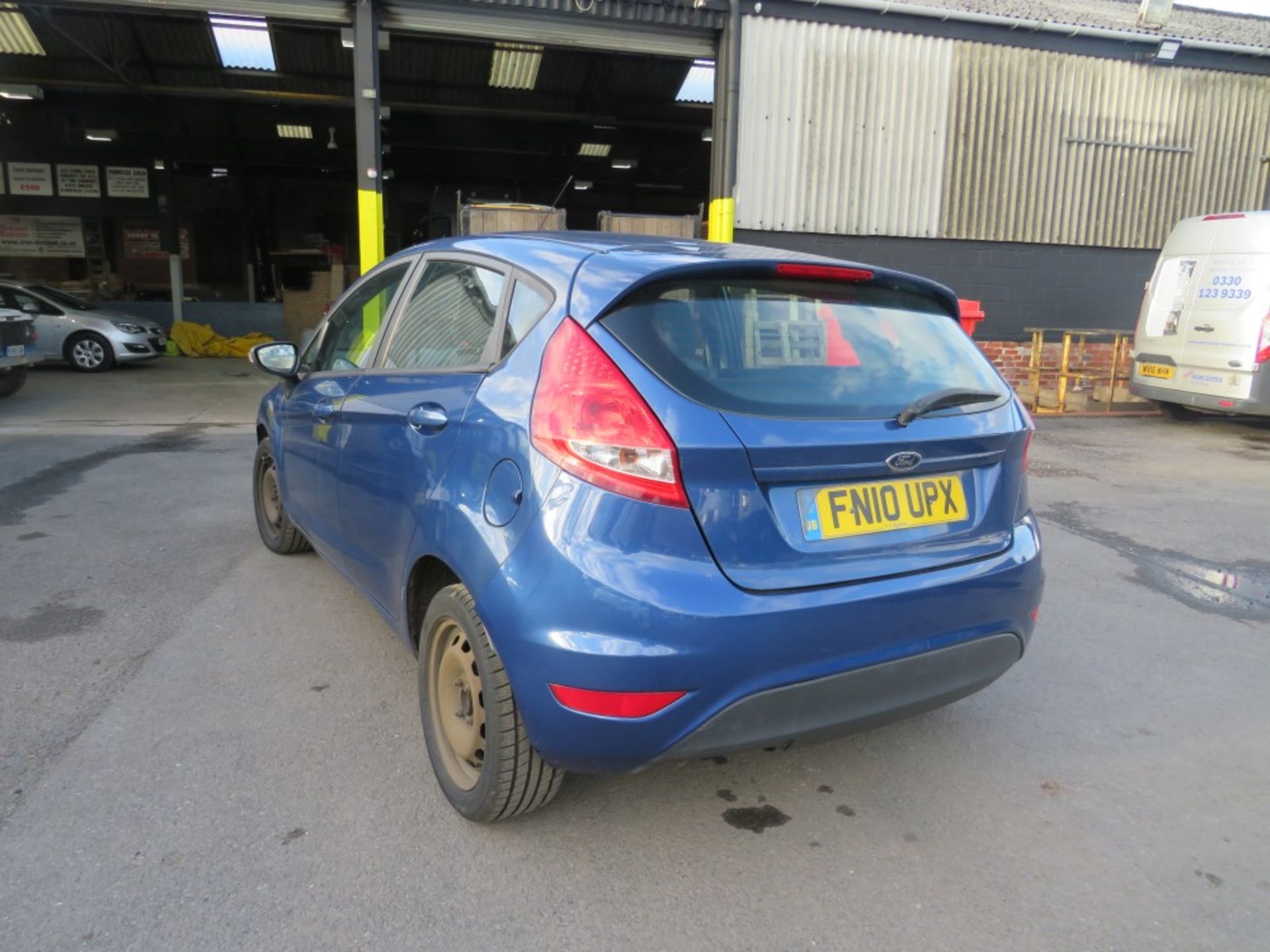 10 reg FORD FIESTA EDGE TDCI 68 HATCHBACK (DIRECT COUNCIL) 1ST REG 03/10, TEST 07/21, [NO VAT] - Image 3 of 5