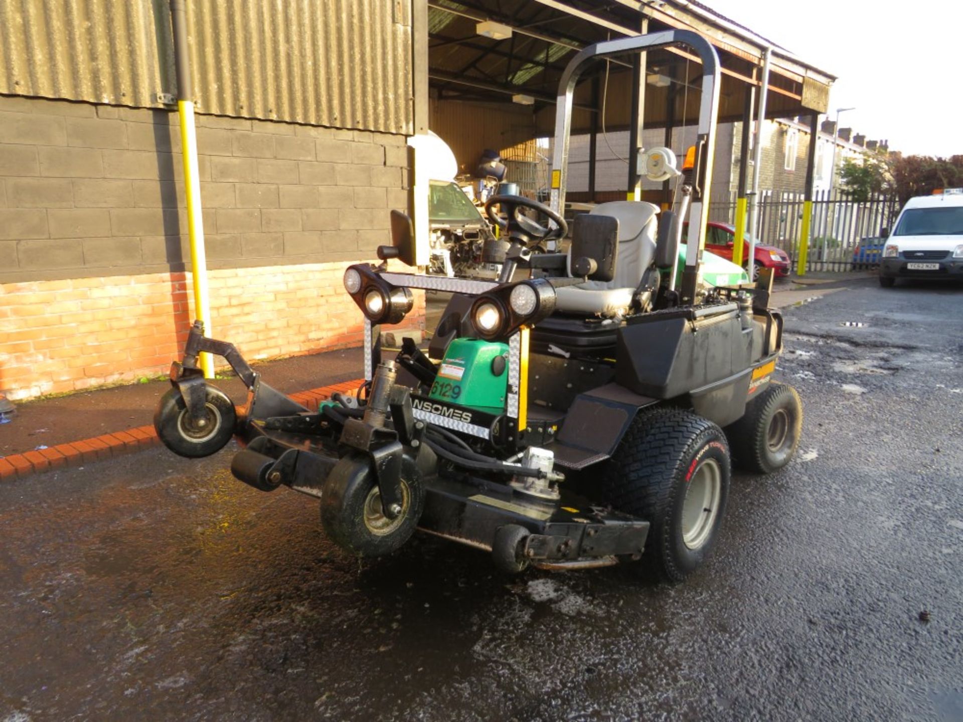 12 reg RANSOME HR300 RIDE ON MOWER (DIRECT COUNCIL) 1ST REG 06/12, 4637 HOURS, V5 HERE, 1 OWNER FROM