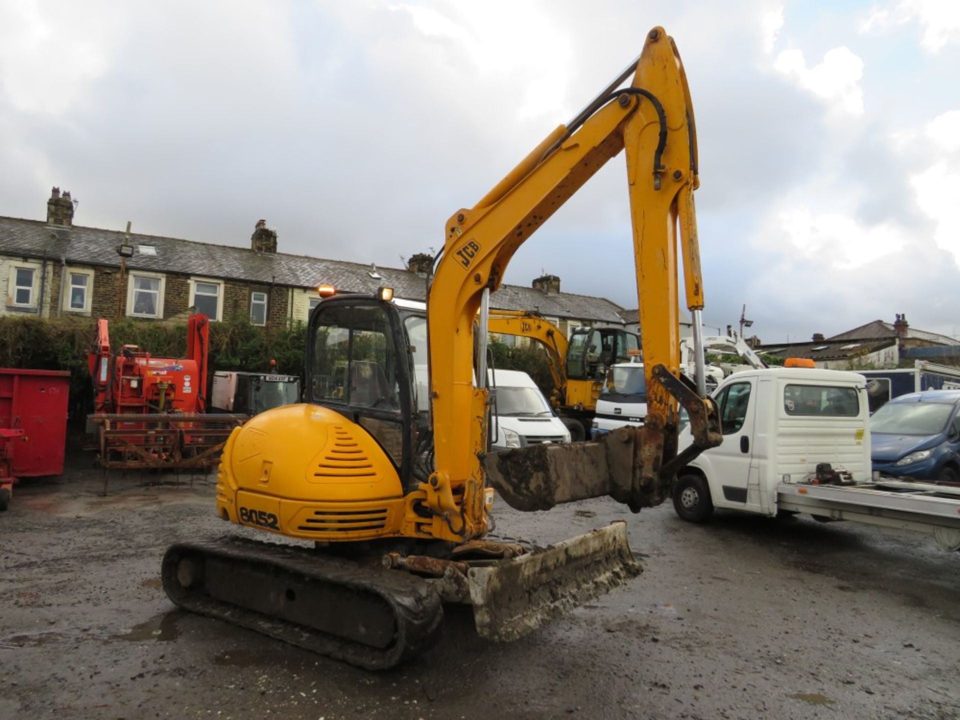 2000 JCB 8052 5 TON MINI DIGGER C/W DITCHING BUCKET, 6204 HOURS [+ VAT] - Image 2 of 5