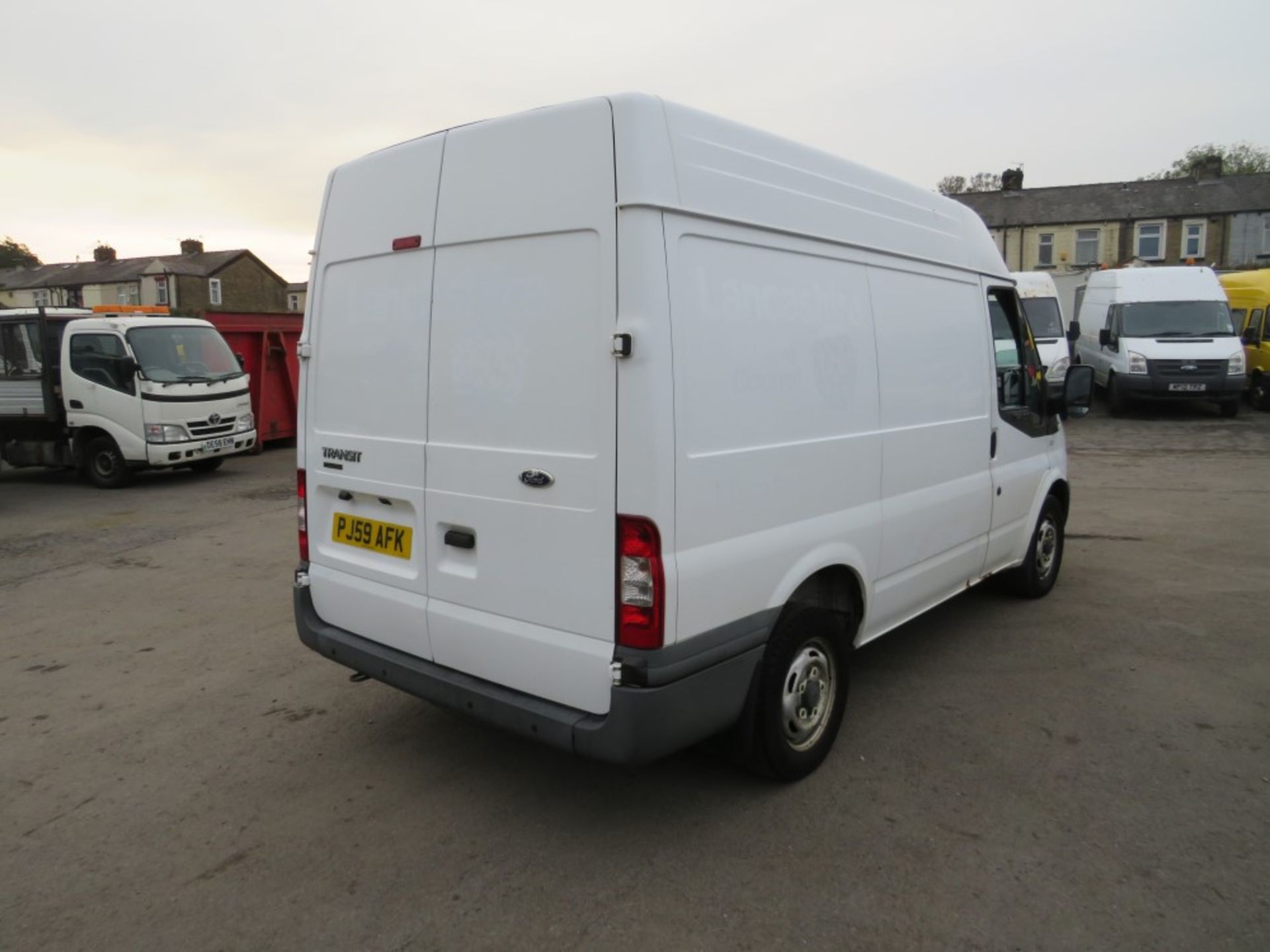 59 reg FORD TRANSIT 115 T280S FWD (DIRECT COUNCIL) 1ST REG 12/09, TEST 01/21, 124485M, V5 HERE - Image 4 of 6