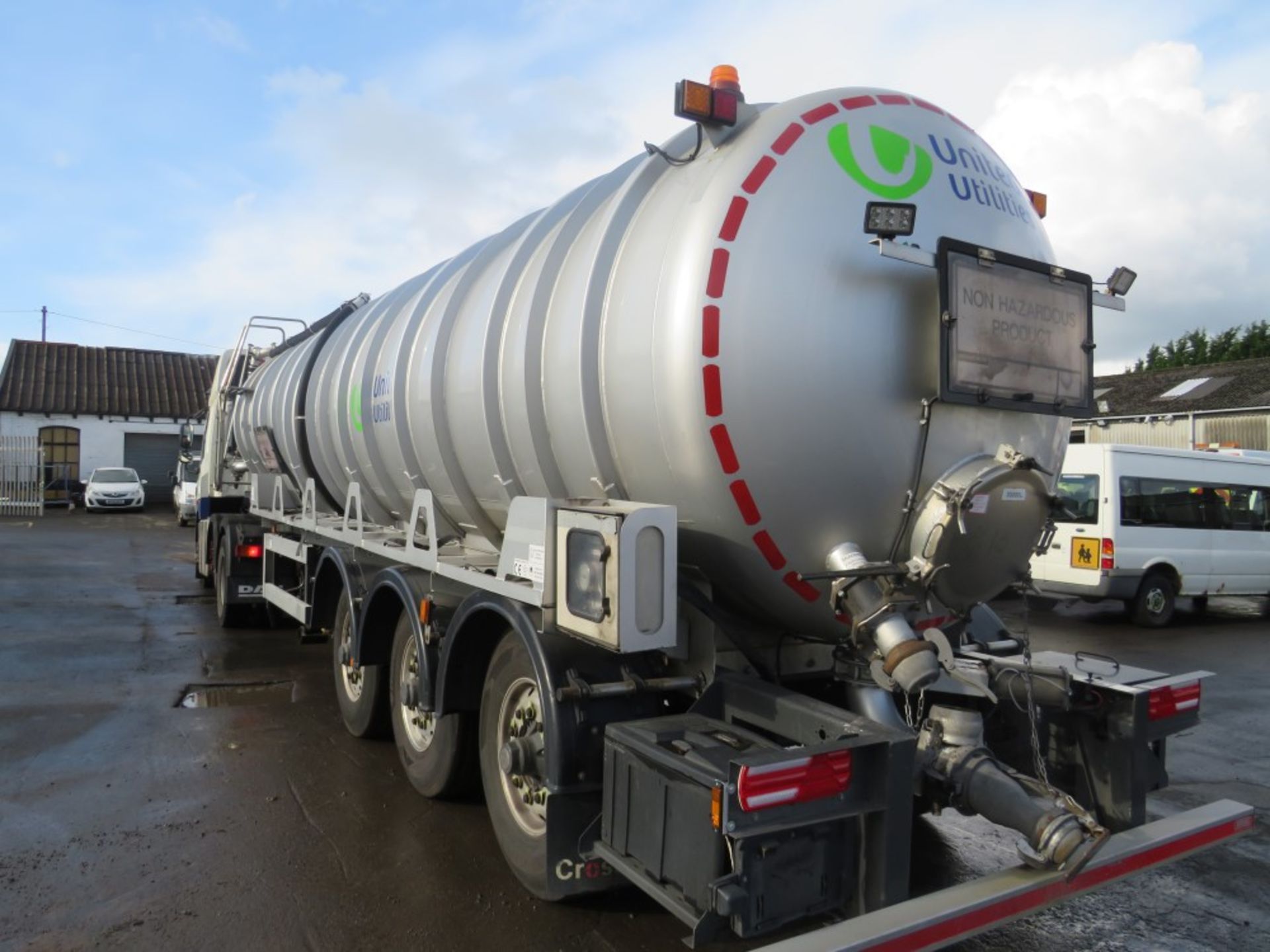 2012 CROSSLAND ARTICULATED 6WHL SLURRY TANKER TRAILER (DIRECT UNITED UTILITIES WATER) [+ VAT] - Image 2 of 6