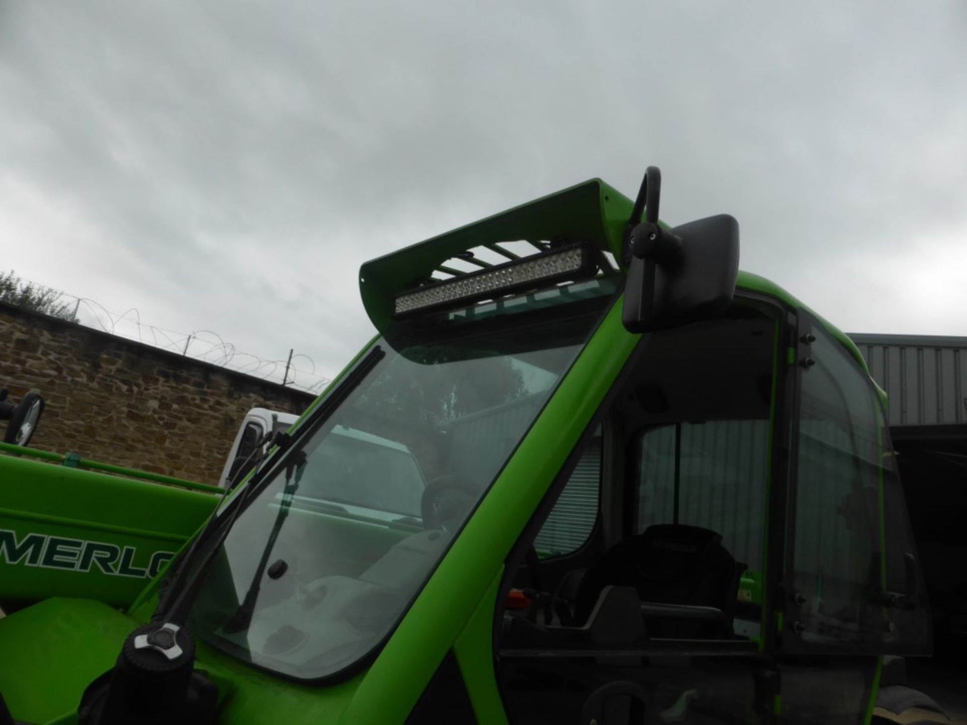 2012 MERLO P25.6 TELEHANDLER C/W BUCKET & FORKS (LOCATION PADIHAM) 2200 HOURS (RING FOR COLLECTION - Image 6 of 7