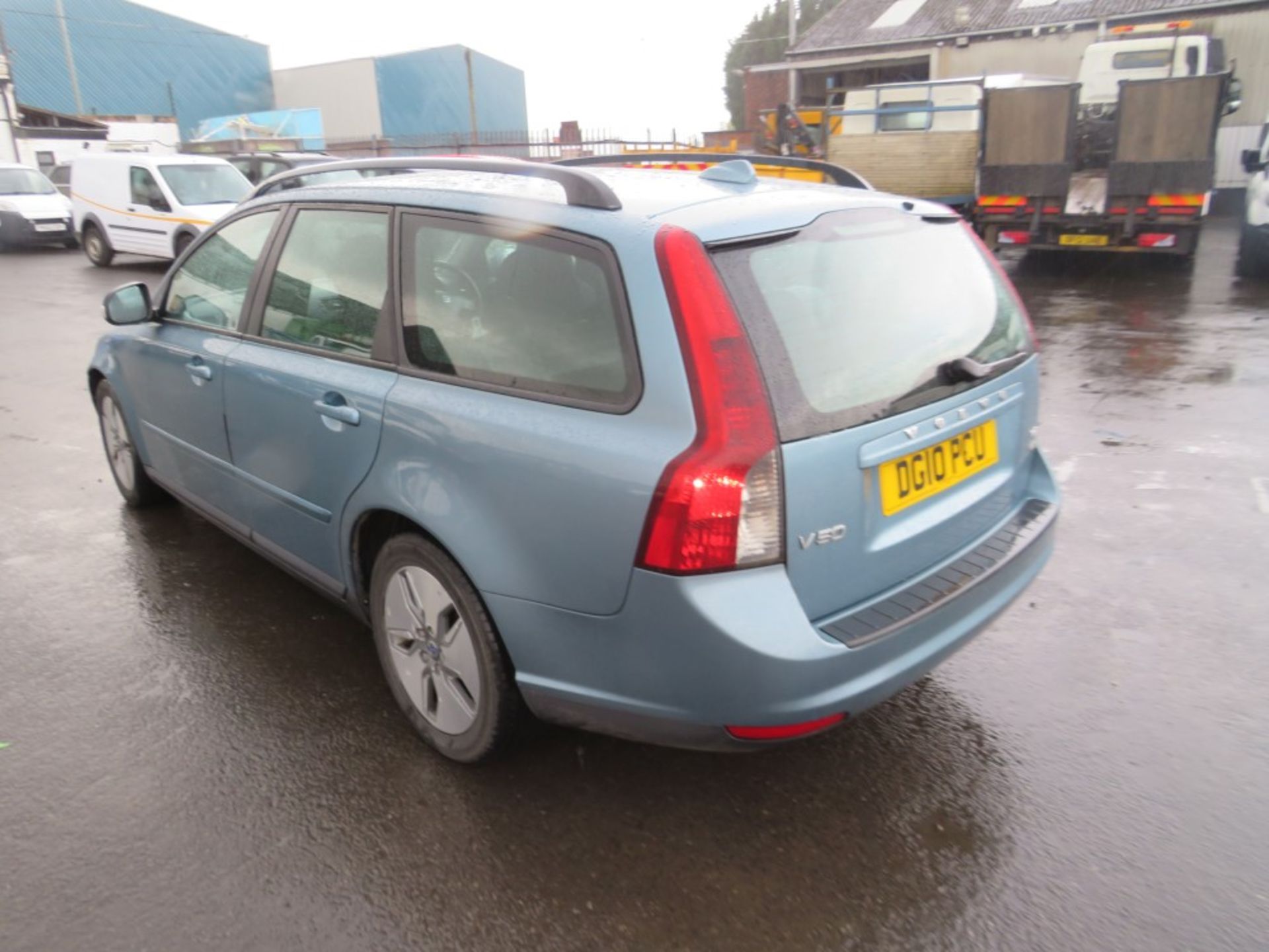 10 reg VOLVO V50 S D DRIVE ESTATE, 1ST REG 03/10, TEST 01/21, 177918M WARRANTED, V5 HERE, 3 FORMER - Image 3 of 5