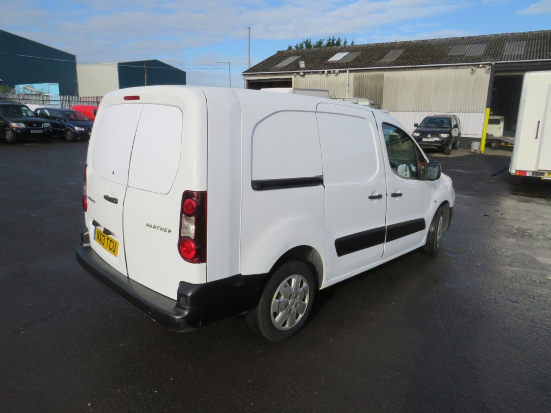 13 reg PEUGEOT PARTNER 5 SEAT CREWVAN, TWIN SIDE DOORS, MAXI, 1ST REG 03/13, TEST 02/21, 126718M - Image 4 of 7