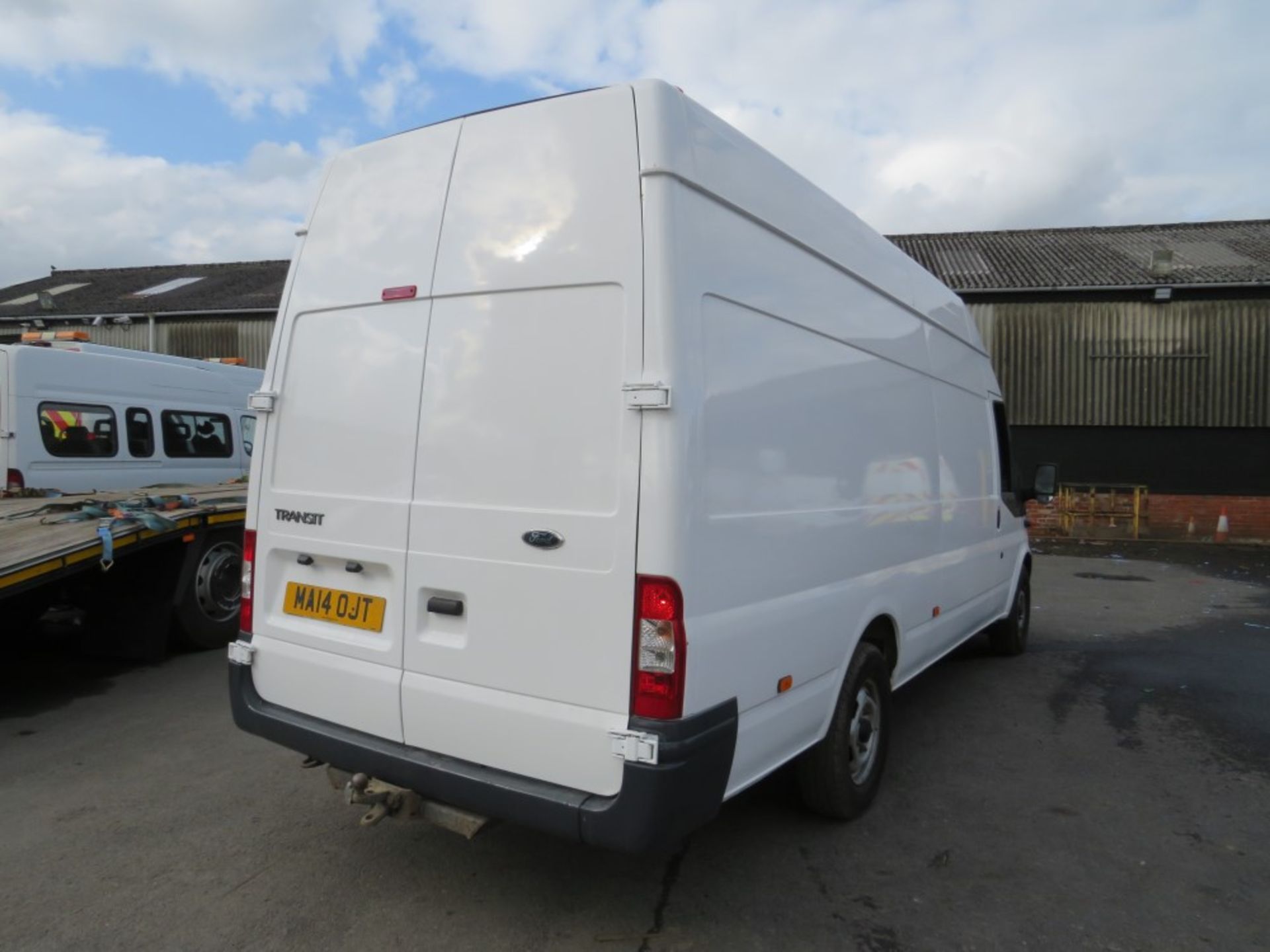 14 reg FORD TRANSIT 350 125 LWB JUMBO 9 SEAT CREW VAN, 1ST REG 03/14, TEST 03/21, 168891M NOT - Image 4 of 7