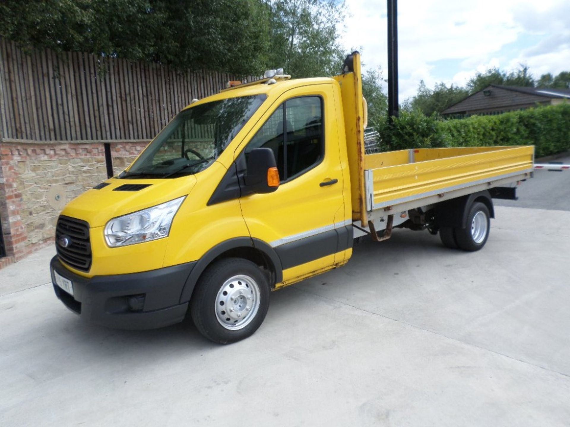 15 reg FORD TRANSIT 125 T350 TDCI S/CAB DROPSIDE PICKUP (LOCATION SHEFFIELD) 1ST REG 03/15, - Image 2 of 6