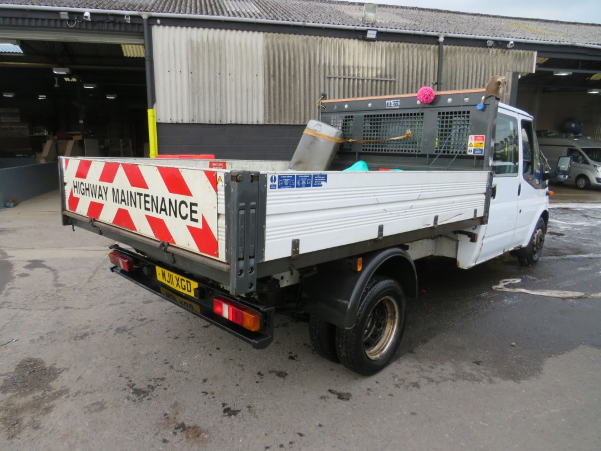 11 reg FORD TRANSIT 115 T350L D/C RWD TIPPER (DIRECT COUNCIL) 1ST REG 05/11, TEST 03/21, 99939M, - Image 4 of 5