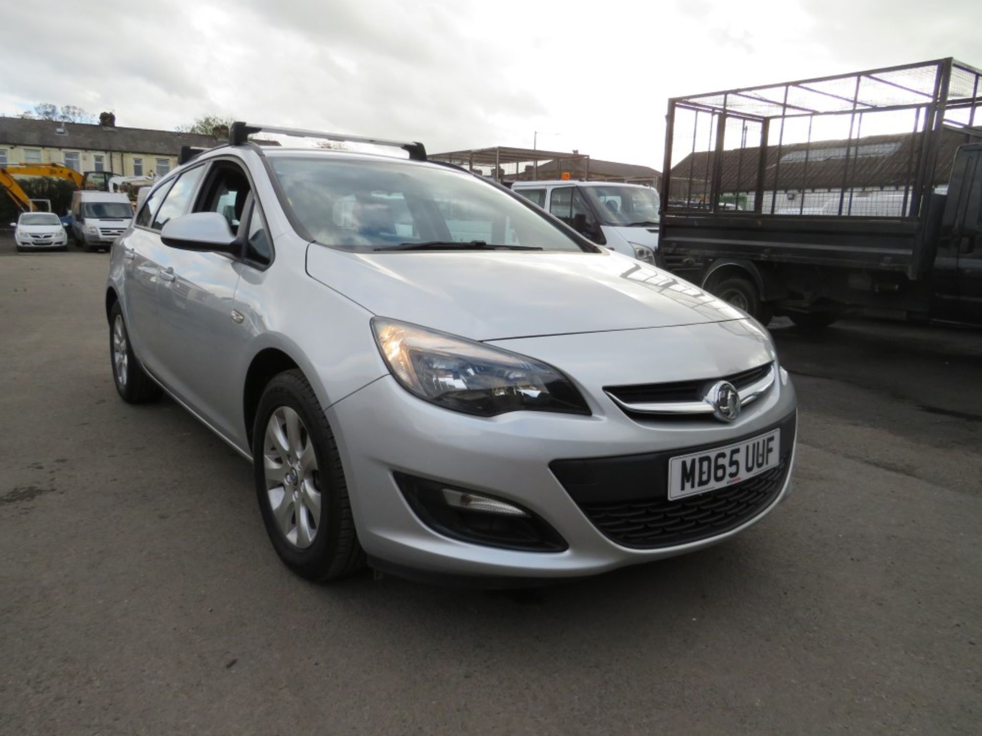 65 reg VAUXHALL ASTRA DESIGN CDTI ECOFLEX ESTATE, 1ST REG 01/16, TEST 12/20, 90289M NOT [NO VAT]