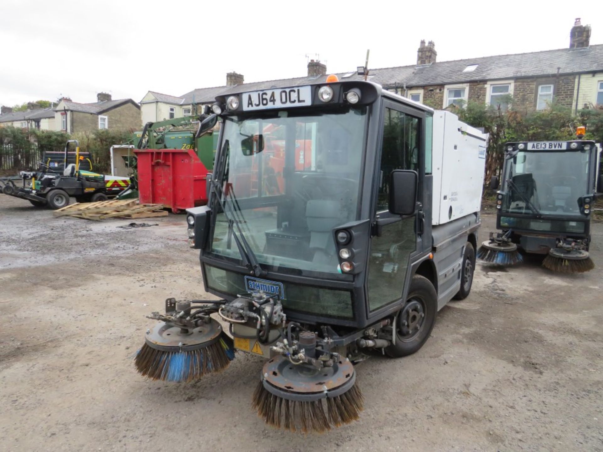 64 reg SCHMIDT SWEEPER (DIRECT COUNCIL) 1ST REG 02/15, V5 HERE, 1 OWNER FROM NEW [+ VAT] - Image 2 of 5