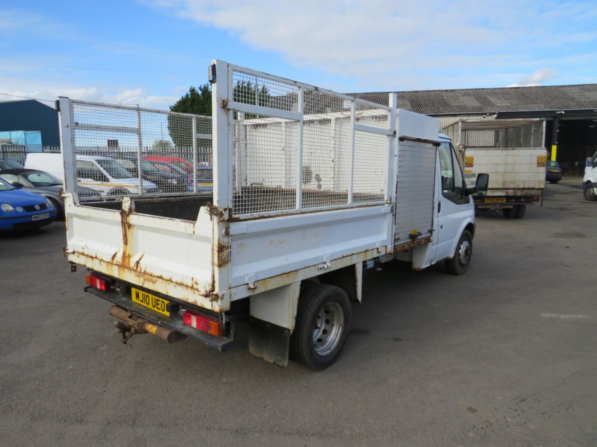 10 reg FORD TRANSIT 100 T350M RWD TIPPER (DIRECT COUNCIL) 1ST REG 07/10, TEST 12/20, 41169M NOT - Image 4 of 5