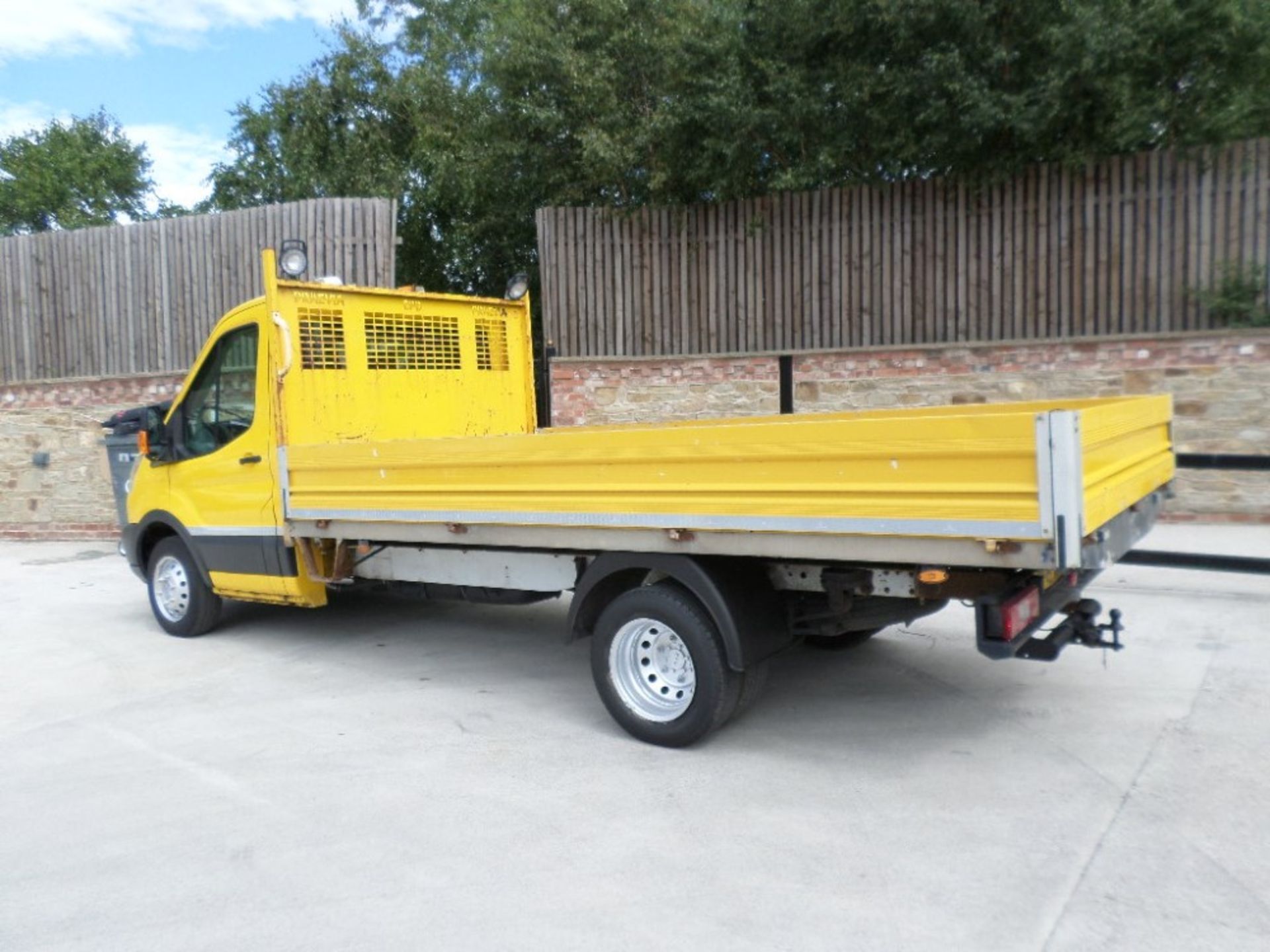 15 reg FORD TRANSIT 125 T350 TDCI S/CAB DROPSIDE PICKUP (LOCATION SHEFFIELD) 1ST REG 03/15, - Image 3 of 6