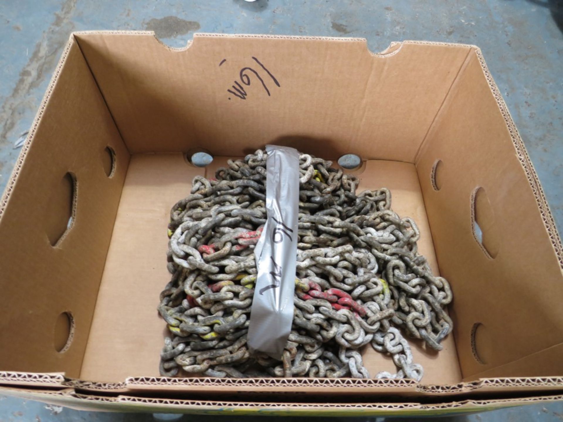 BOX OF HEAVY CHAIN APPROX 16M [NO VAT]